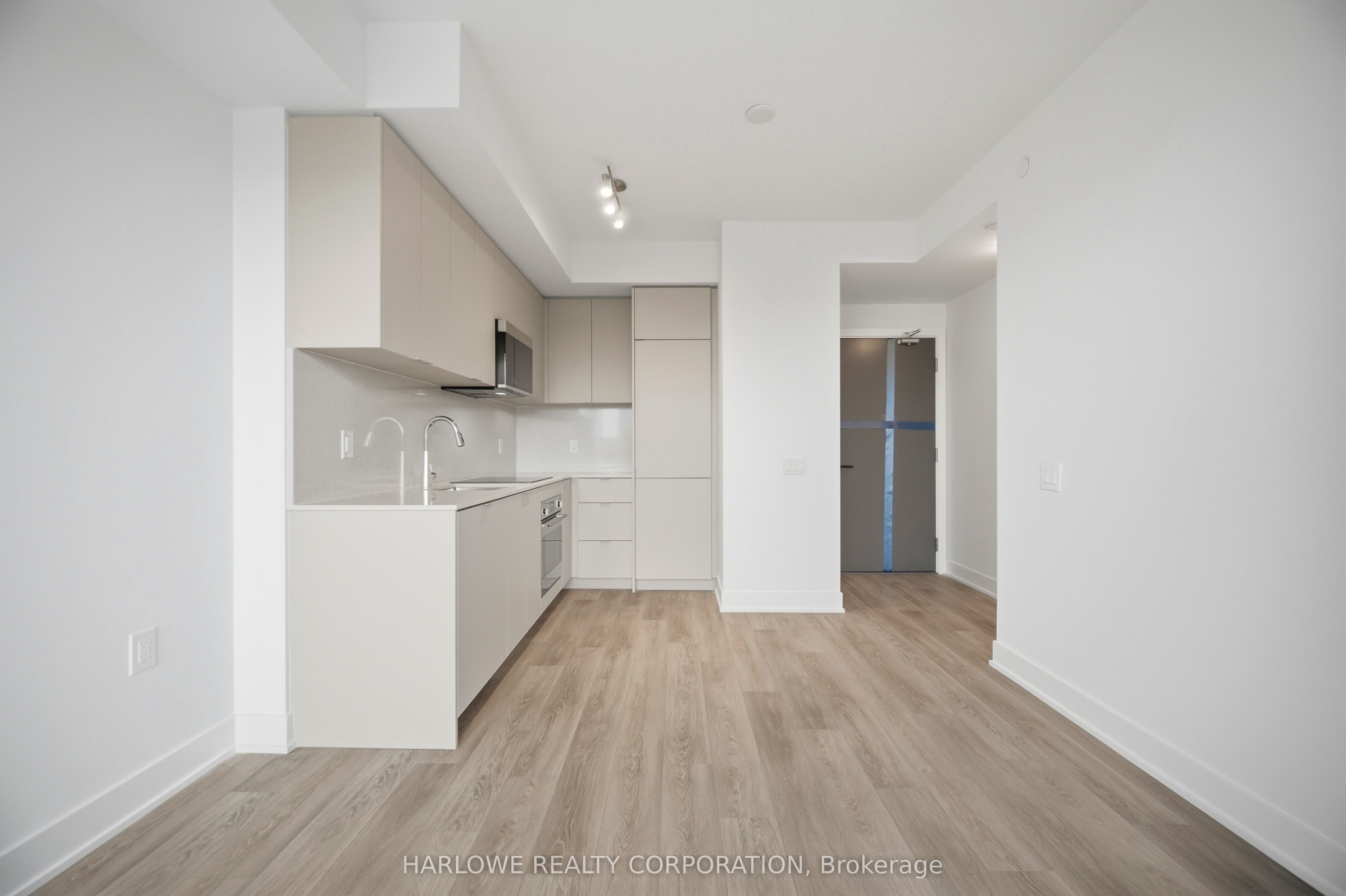 2088 James Street 511, Burlington, ON L7R 0H2 photo 2