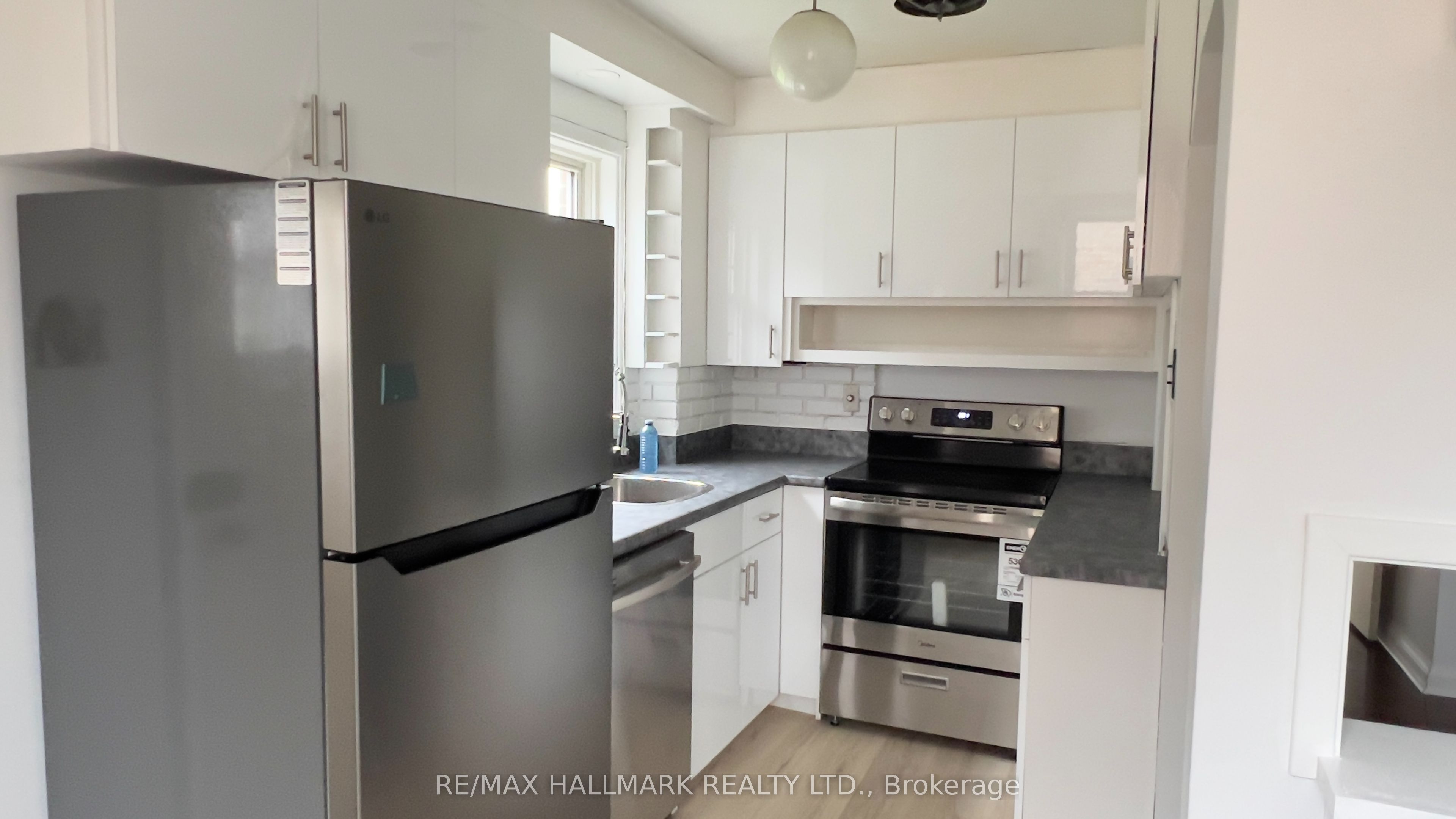 10 Adele Avenue, Toronto, ON M3L 1J1 photo 4