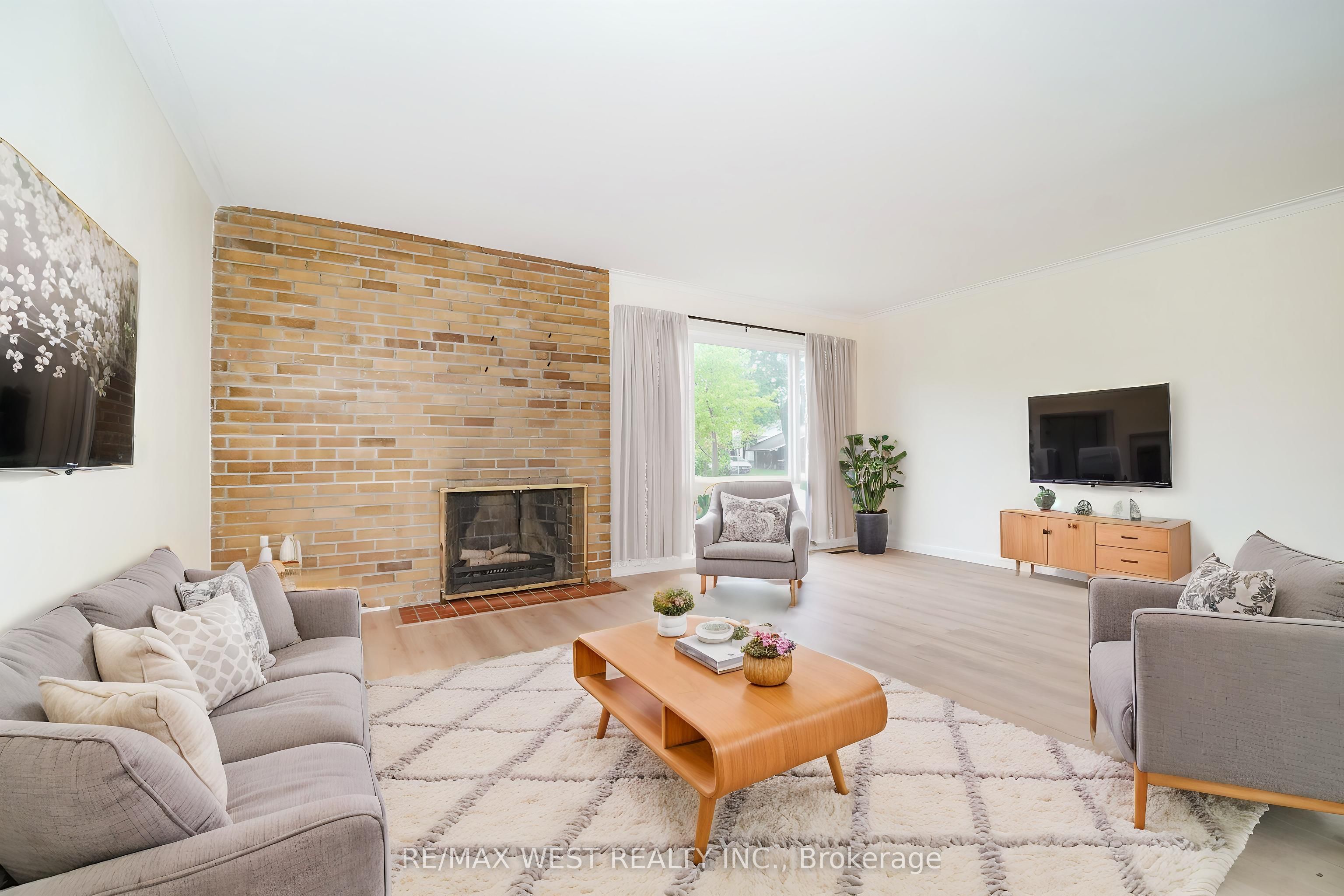 5 Cromarty Drive, Toronto, ON M9W 2R5 photo 2