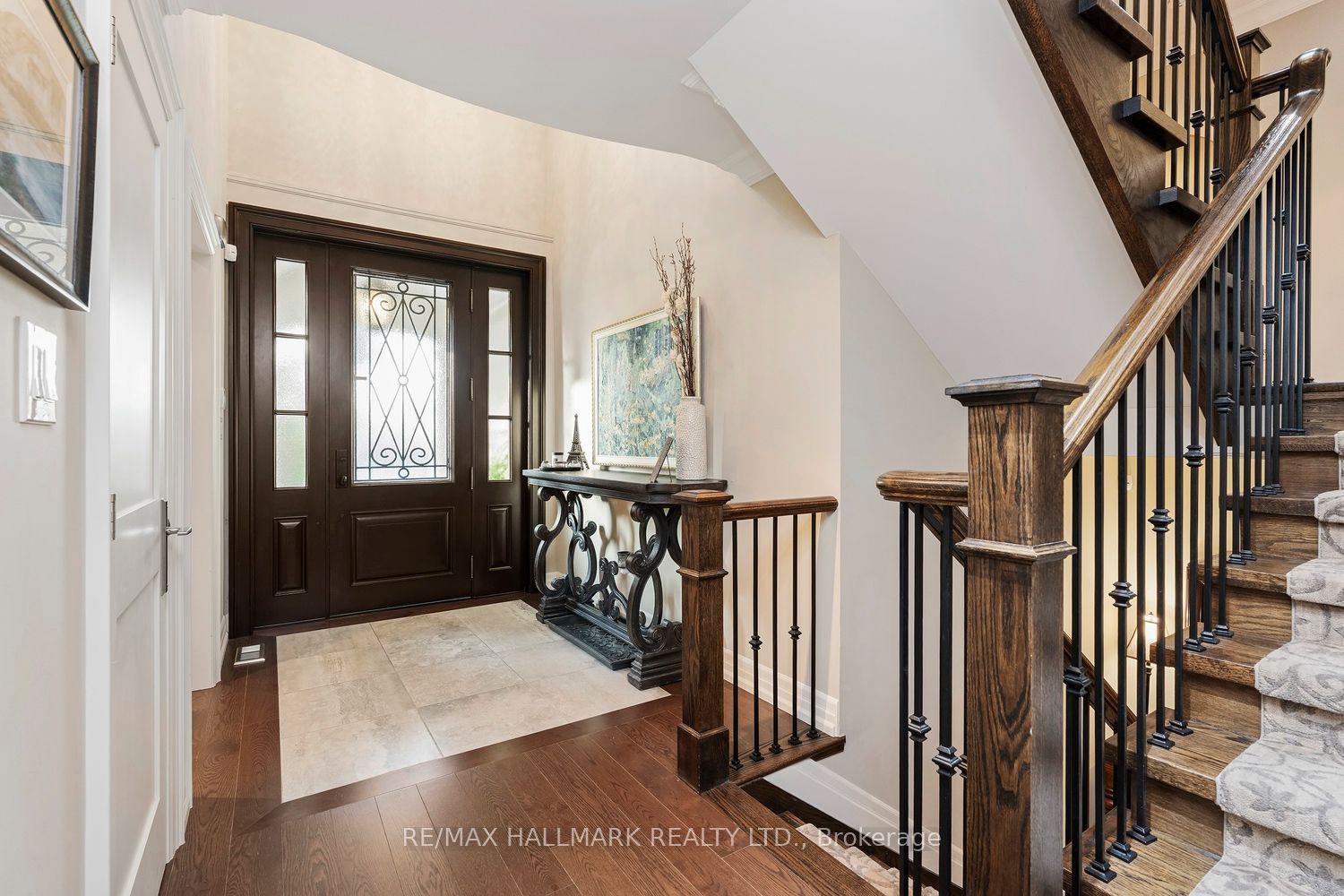 25 Queensborough Crescent, Toronto, ON M9R 1A1 photo 4