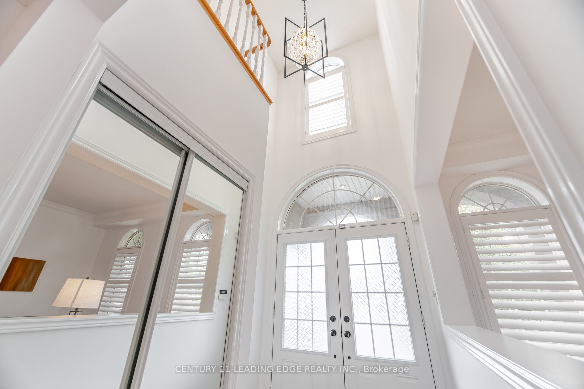 34 Royal Links Circle, Brampton, ON L6P 2Z9 photo 5