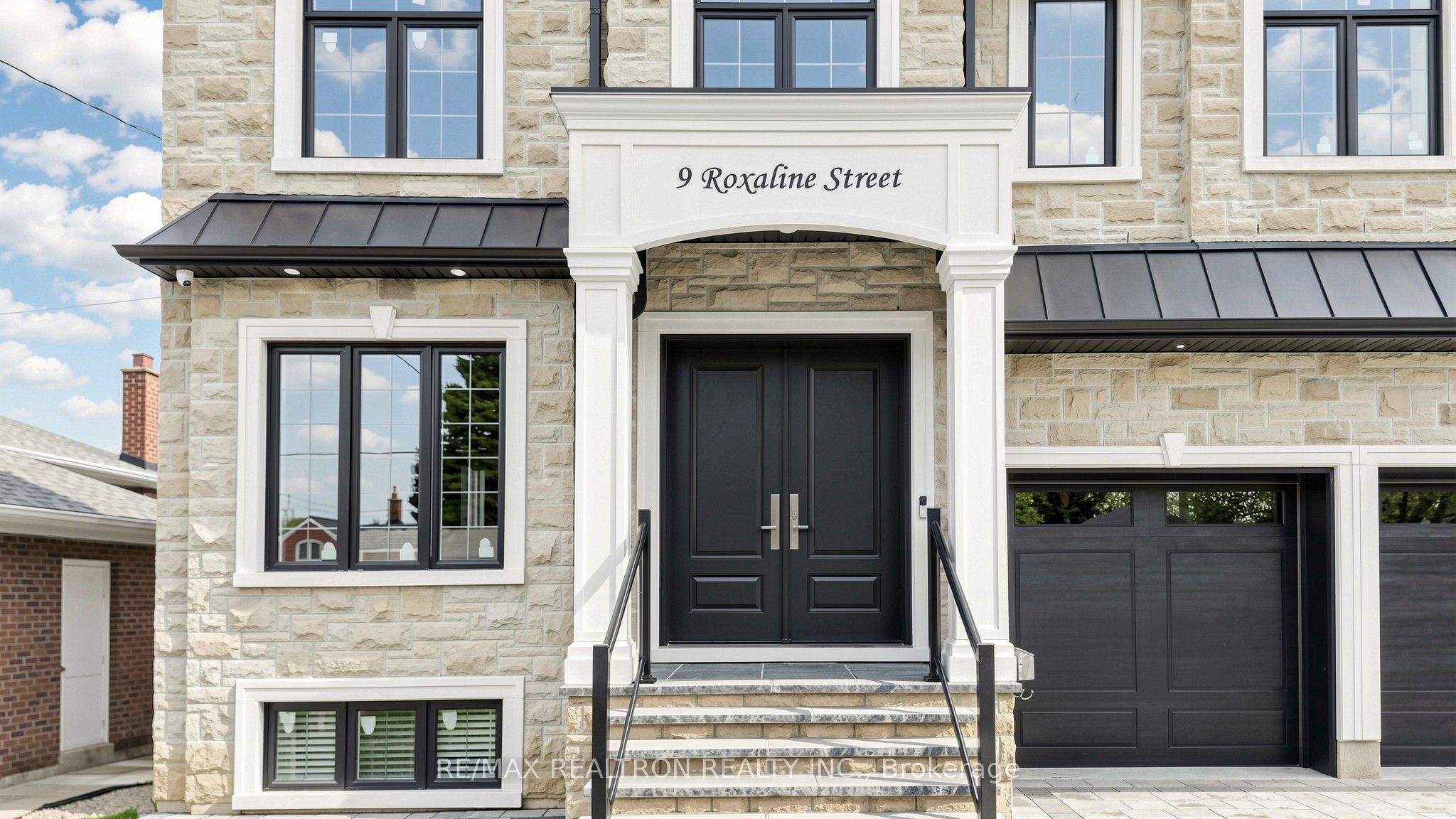 9 Roxaline Street, Toronto, ON M9P 2Y6 photo 2