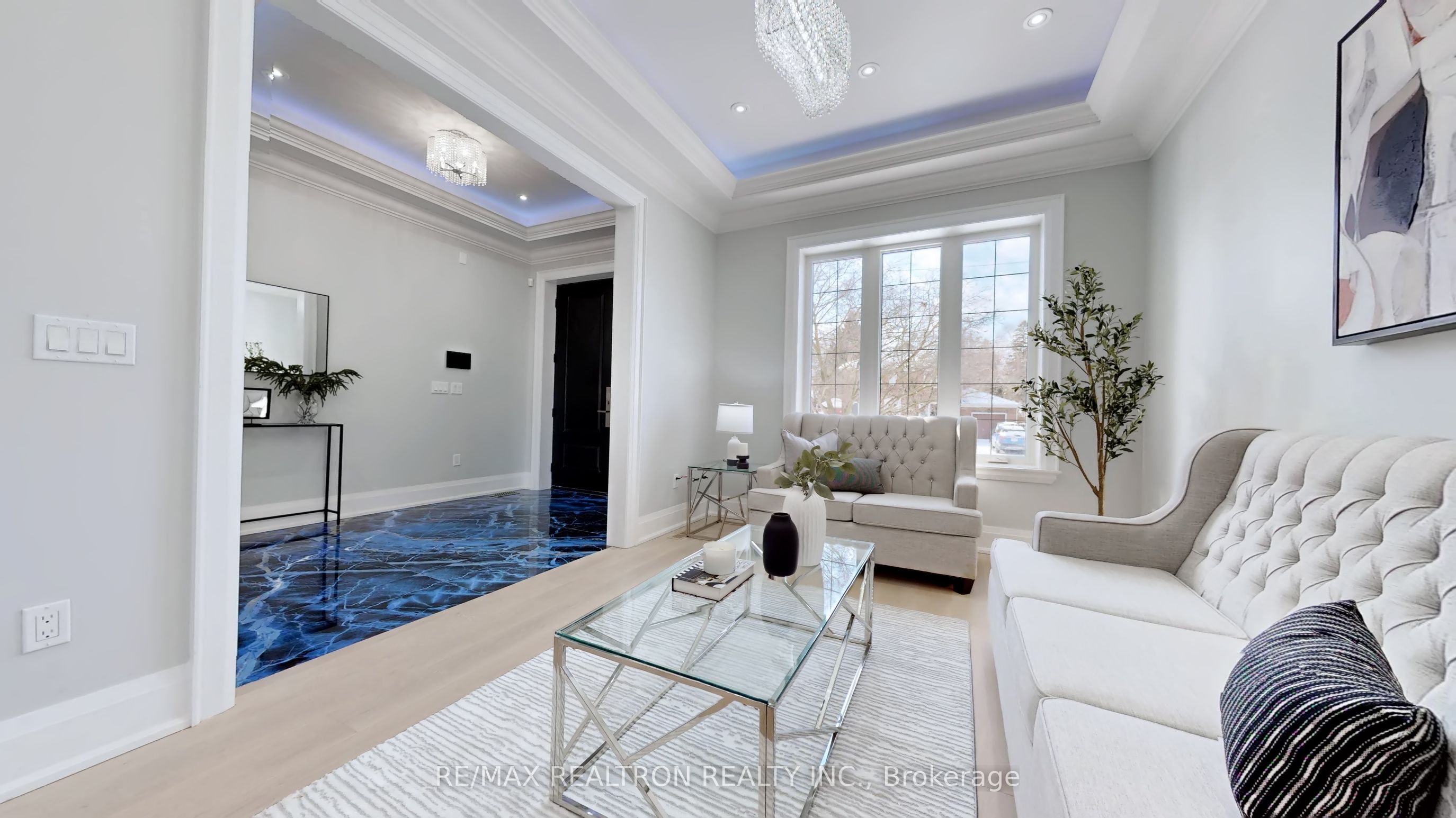 9 Roxaline Street, Toronto, ON M9P 2Y6 photo 4