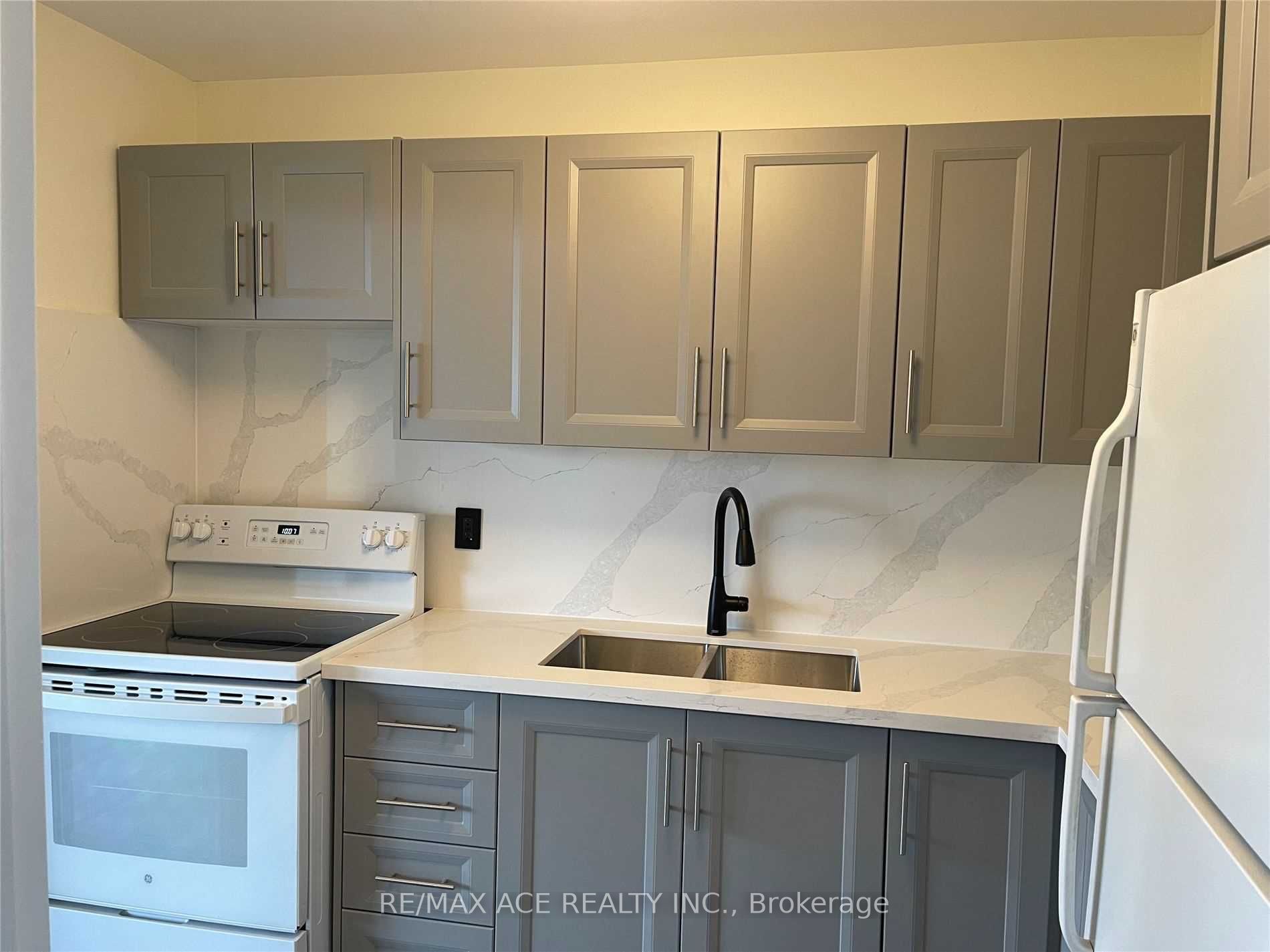 31 Four Winds Drive 514, Toronto, ON M3J 1K9 photo 4