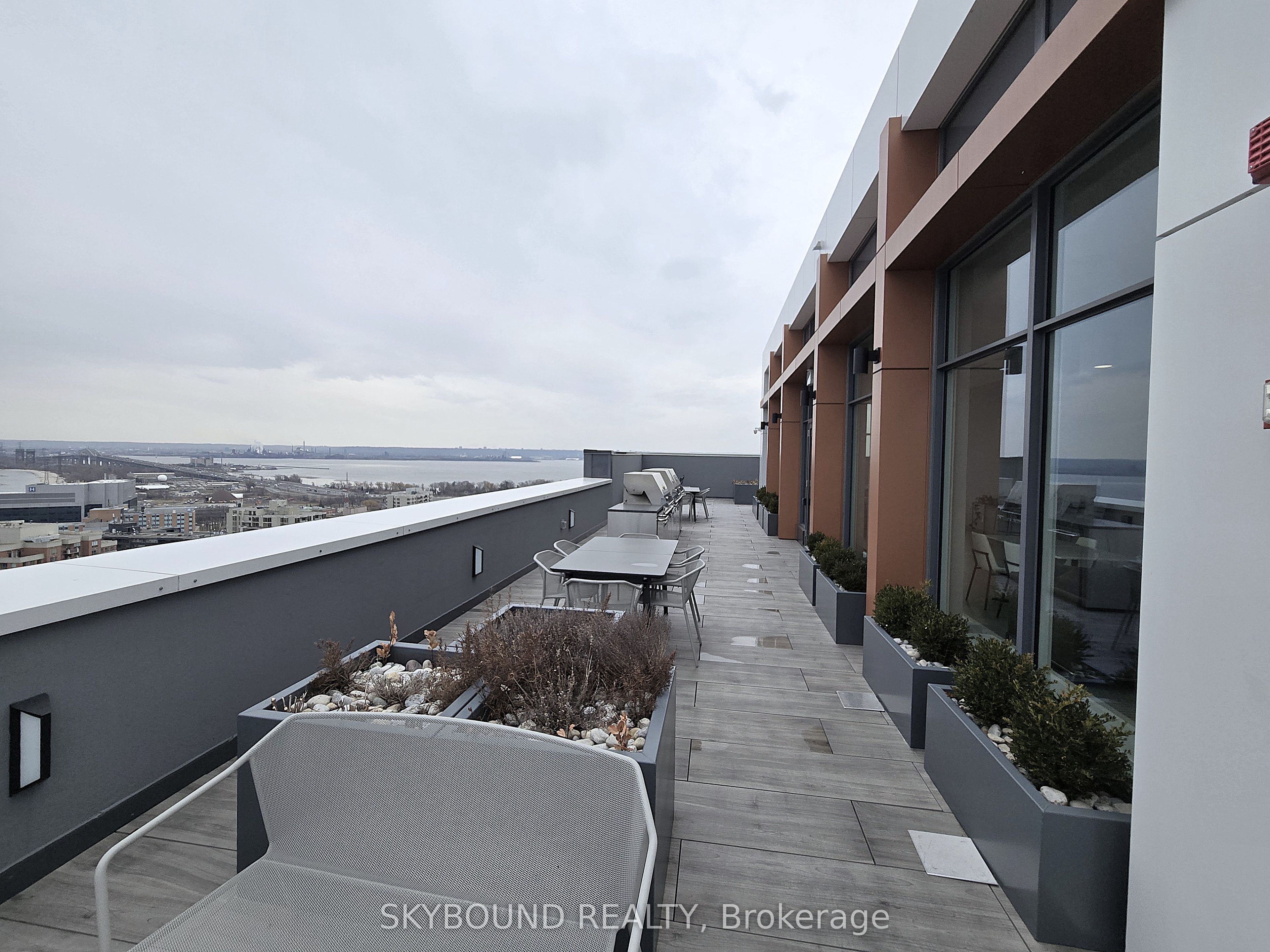 500 Brock Avenue 1008, Burlington, ON L7S 0A5 photo 2