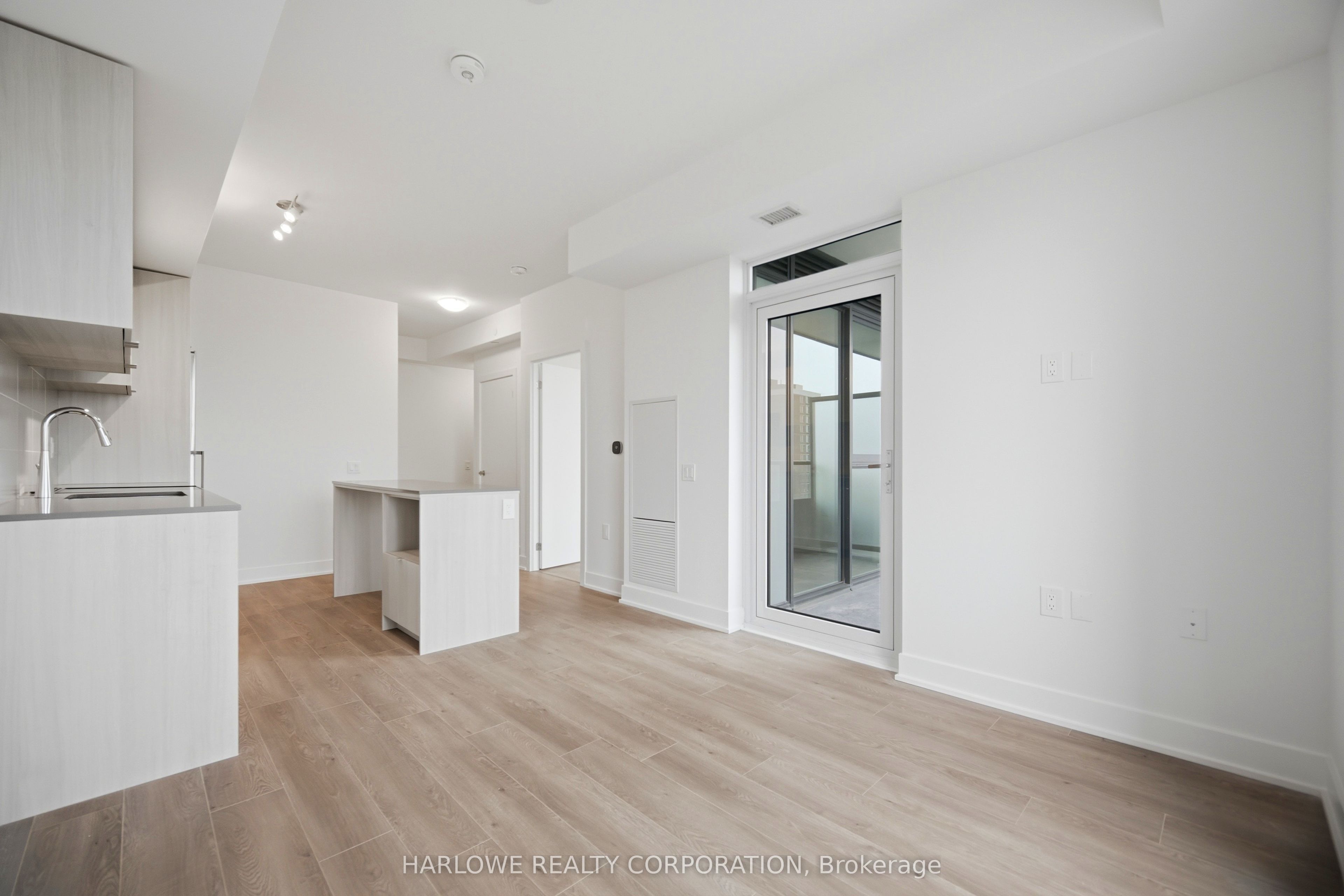 2088 James Street 1002, Burlington, ON L7R 0H2 photo 3