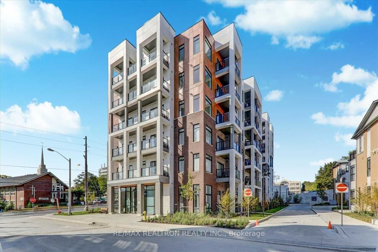 160 Canon Jackson Drive 606, Toronto, ON M6M 0B6