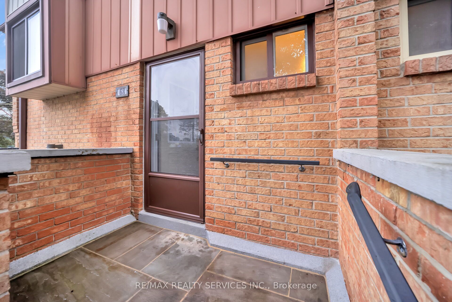 68 Baronwood Court 68, Brampton, ON L6V 3H7 photo 5
