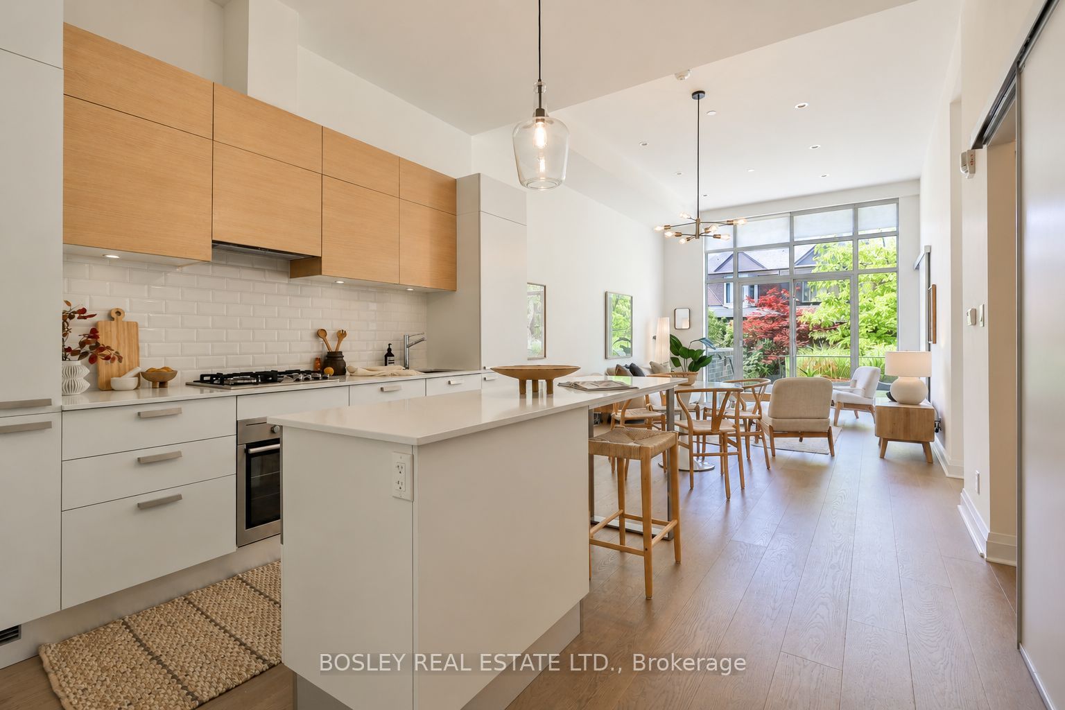 245 Perth Avenue 102, Toronto, ON M6P 3X9 photo 2