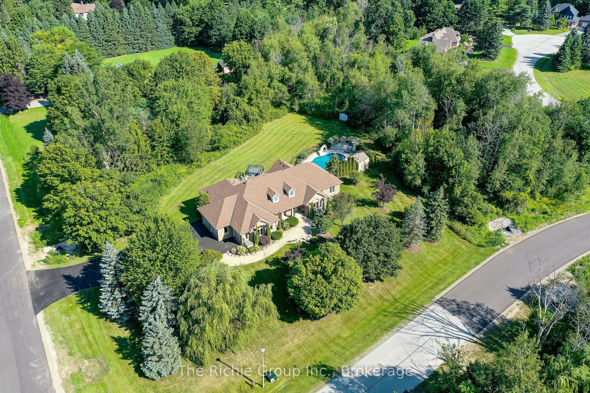 14 Briarwood Drive, Caledon, ON L7K 0N1