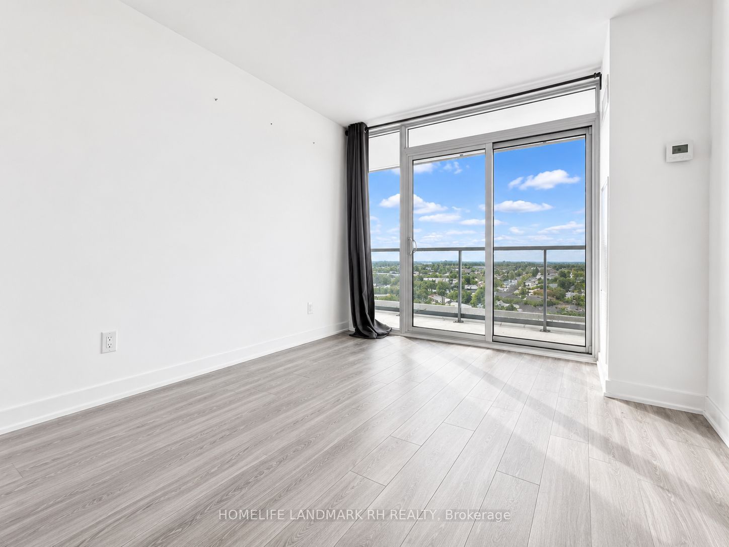 160 Flemington Road 1117, Toronto, ON M6A 1N6 photo 3