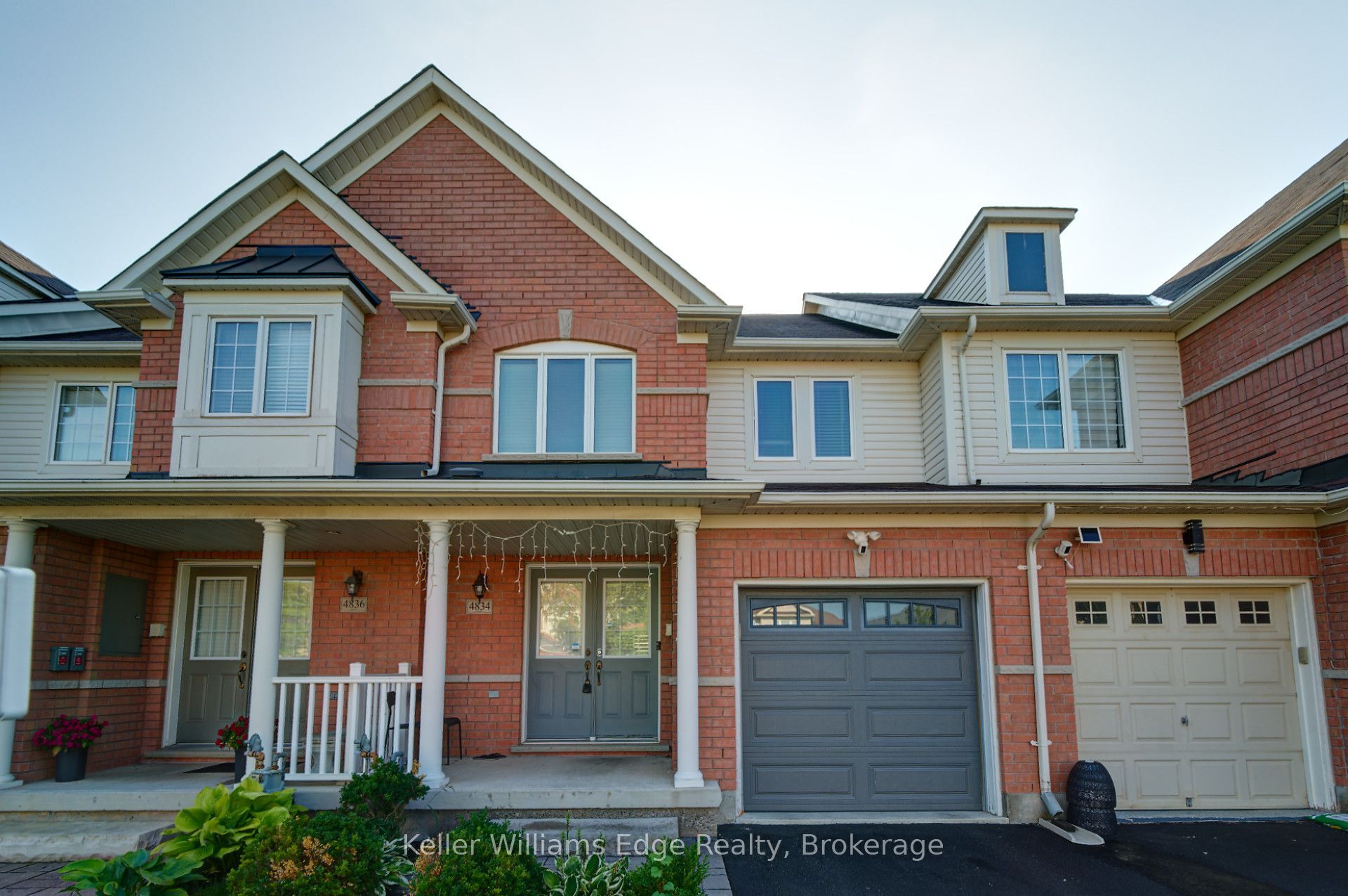 4834 Valera Road, Burlington, ON L7M 0H7 photo 2
