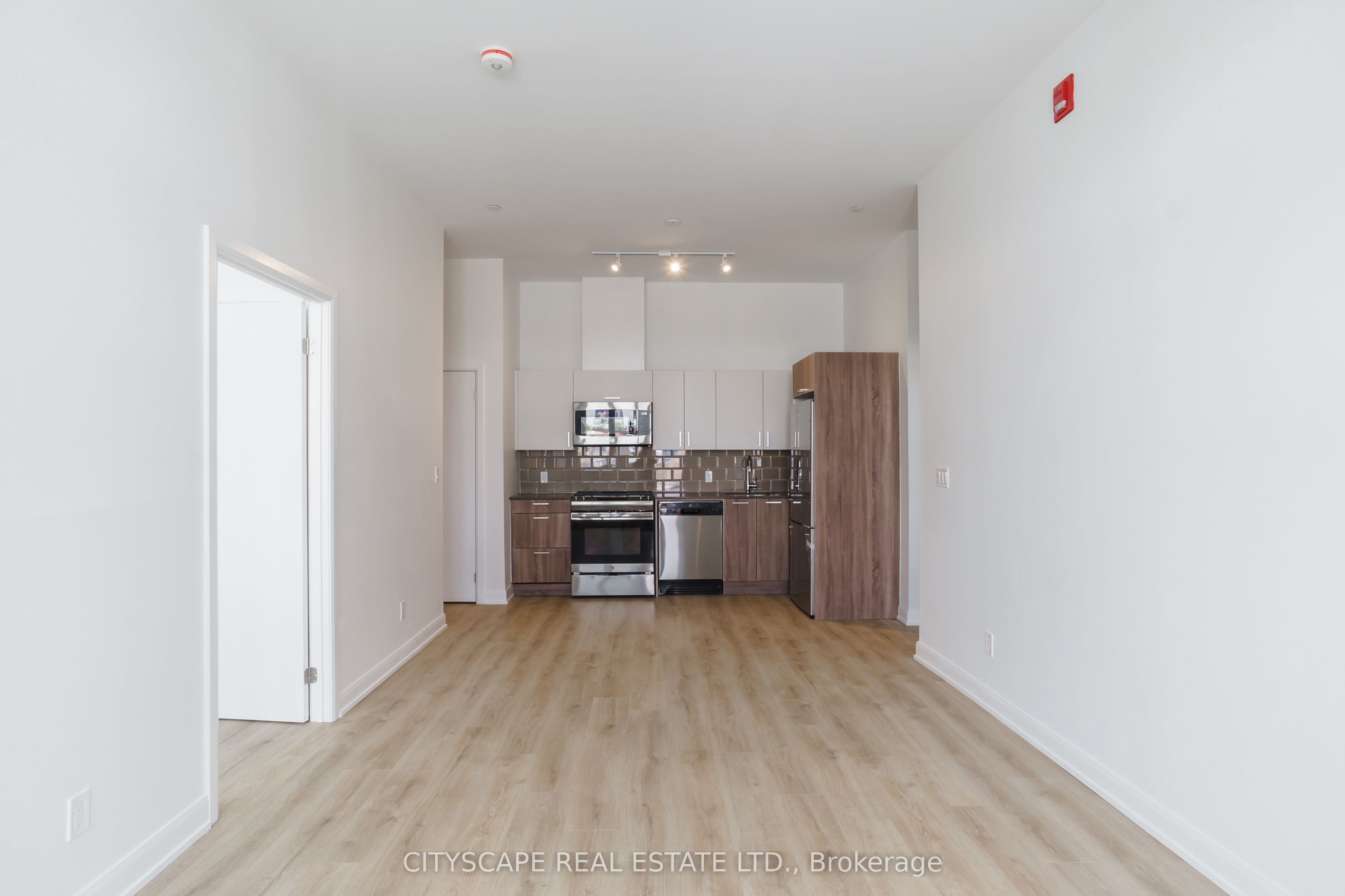 385 Osler Street 102, Toronto, ON M6N 0B2 photo 4