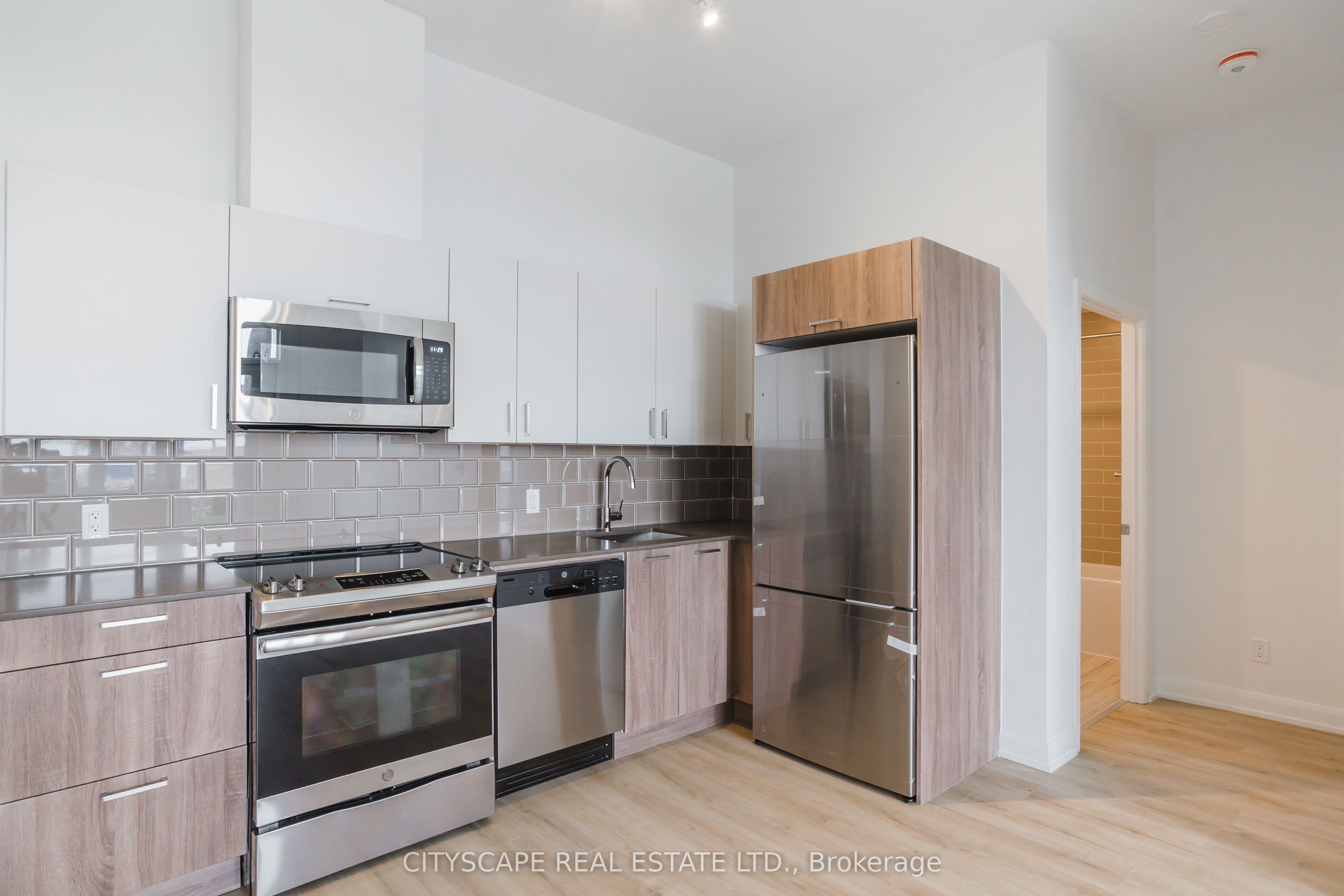 385 Osler Street 102, Toronto, ON M6N 0B2 photo 5