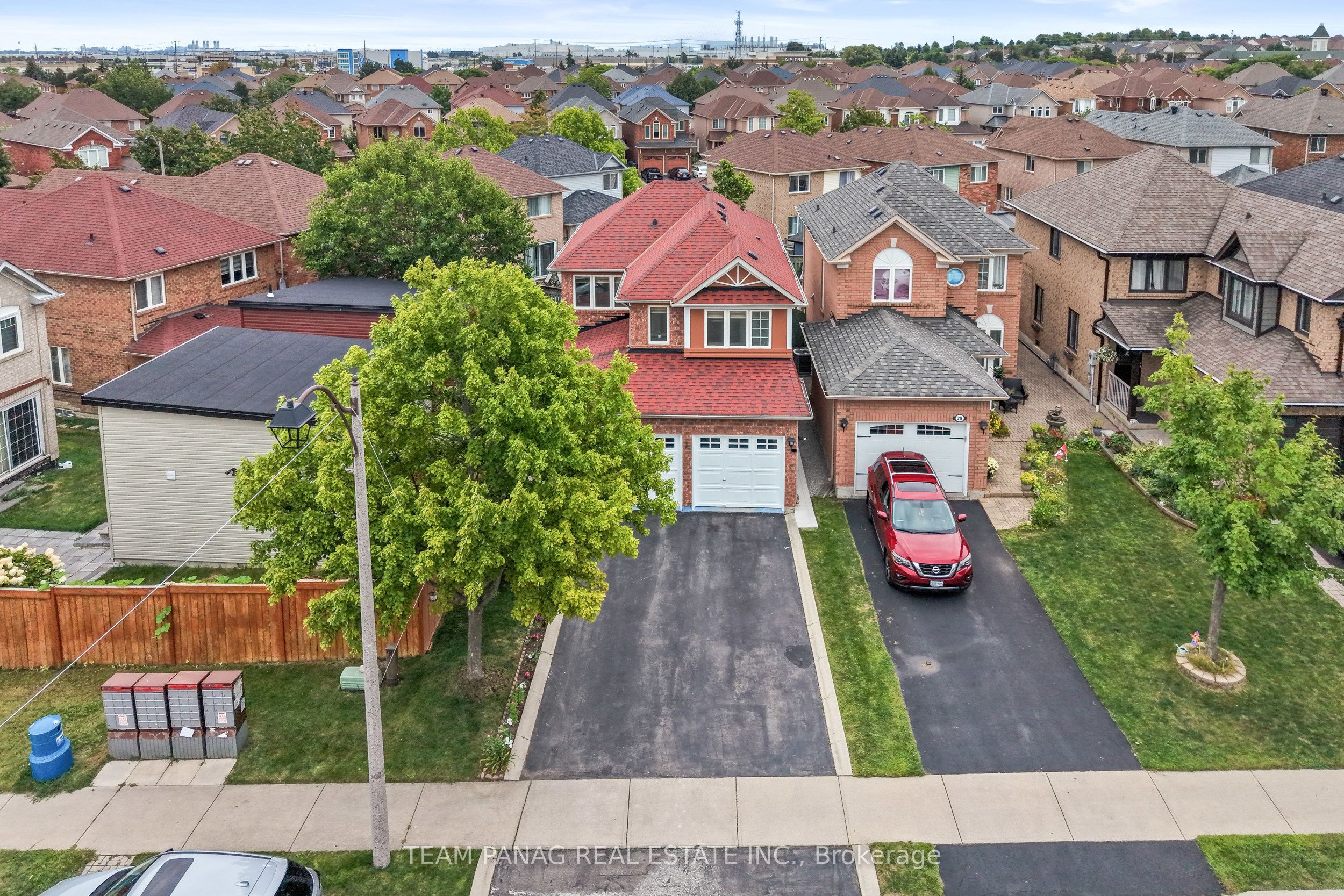 26 Narrow Valley Crescent, Brampton, ON L6R 2M6 photo 4