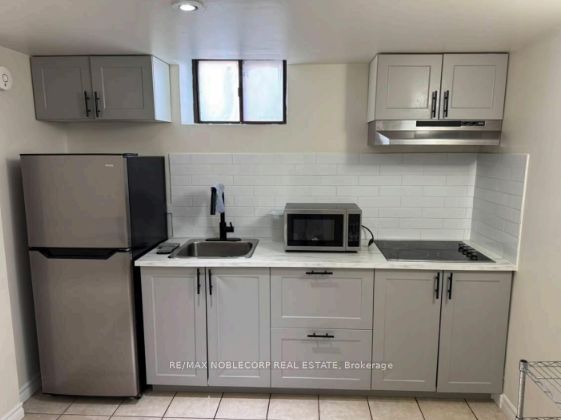 131 Redwater Drive Basement, Toronto, ON M9W 2A3 photo 2