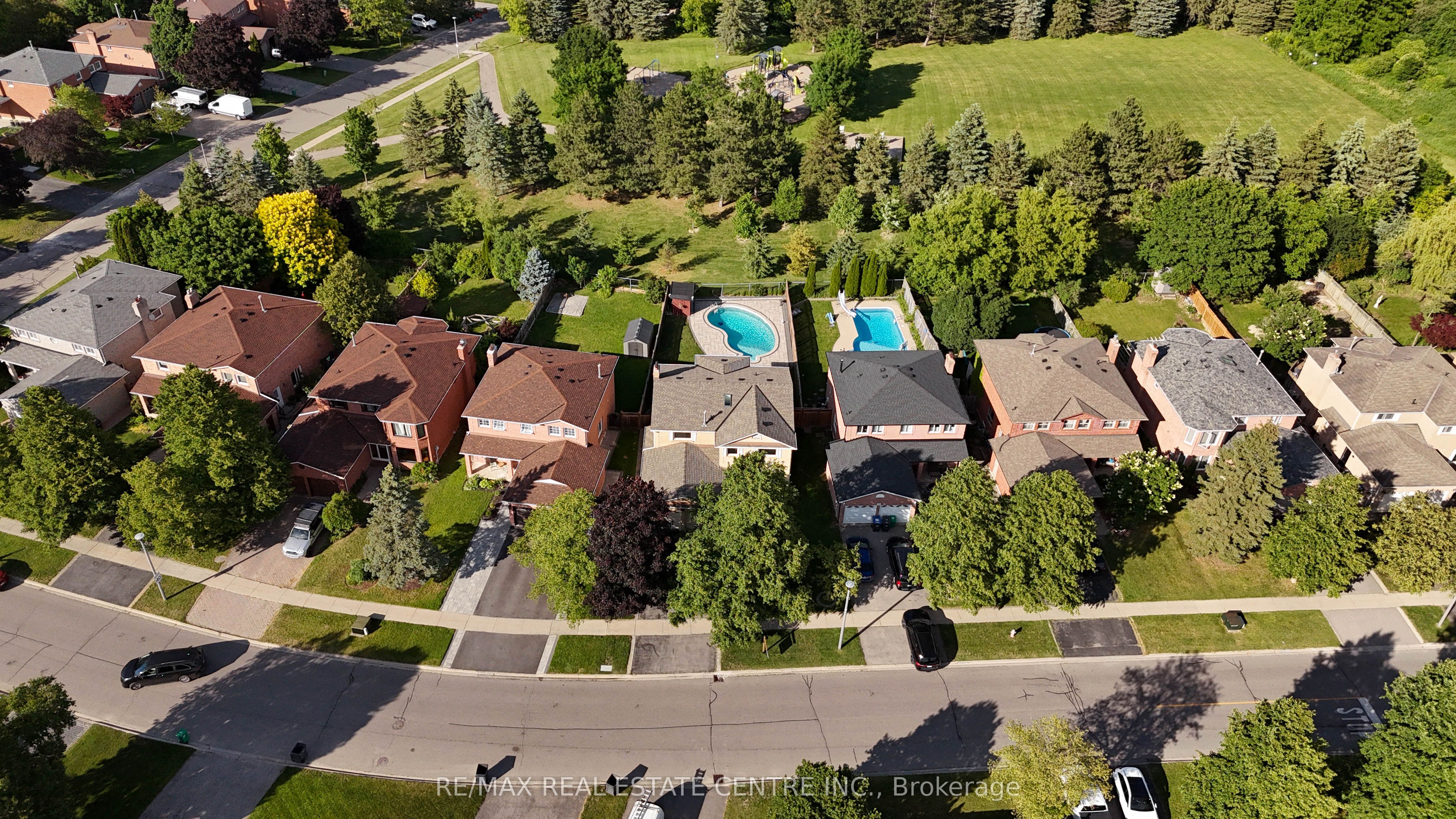 23 Deer Valley Drive, Caledon, ON L7E 2E3