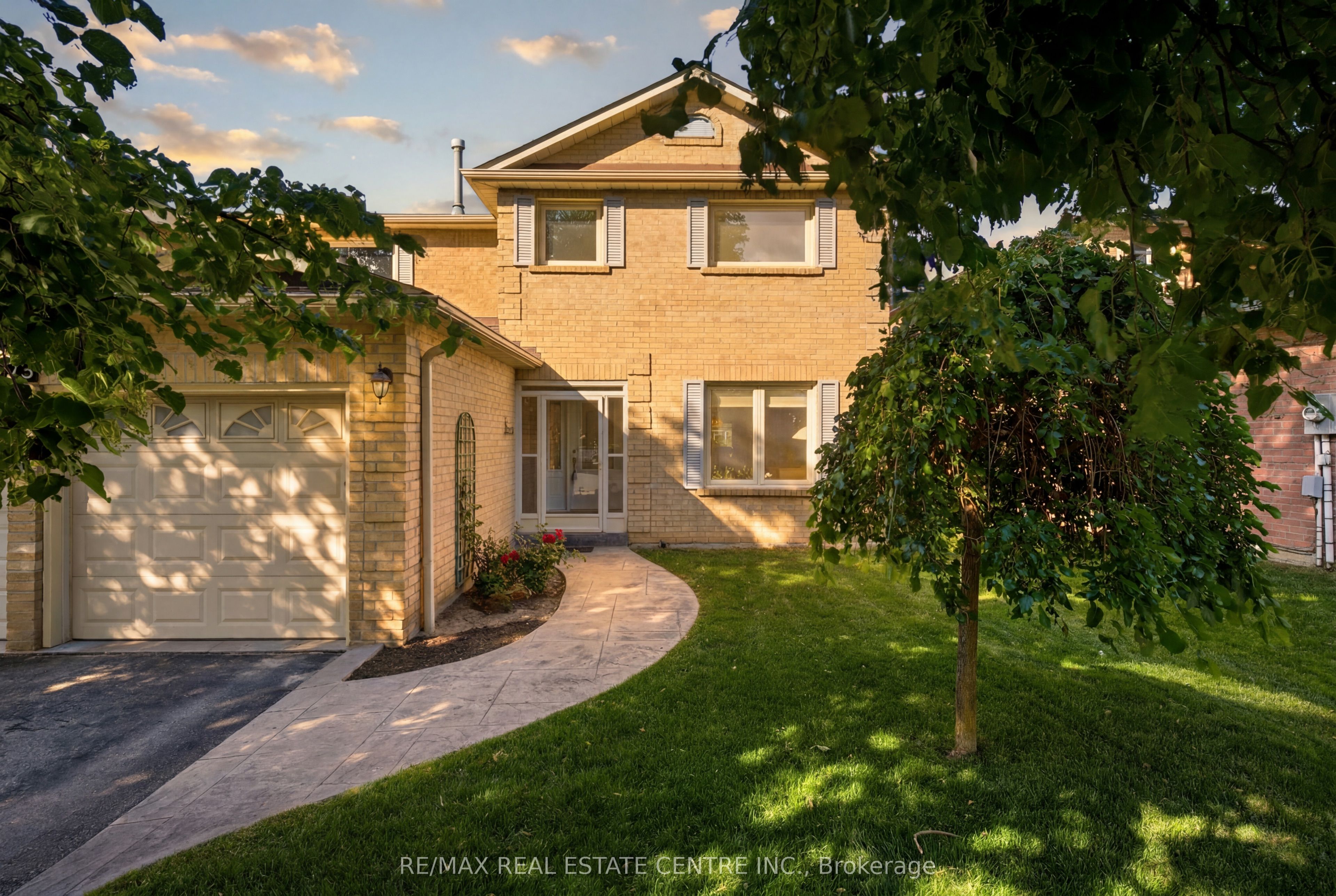 23 Deer Valley Drive, Caledon, ON L7E 2E3 photo 2