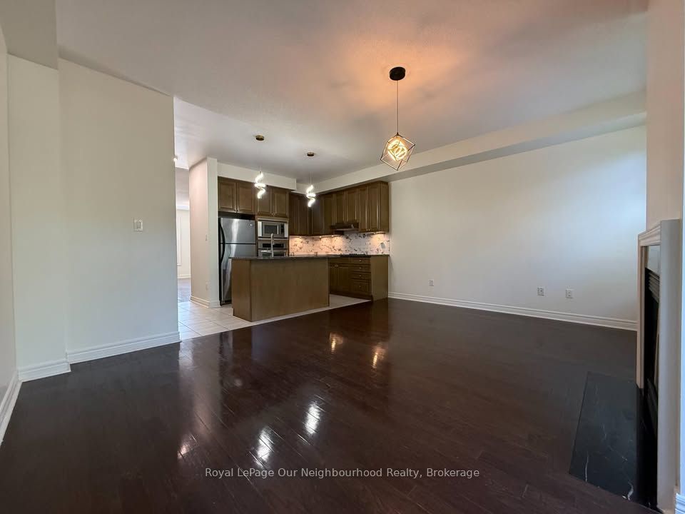 5710 Long Valley Road 4, Mississauga, ON L5M 0M1 photo 4