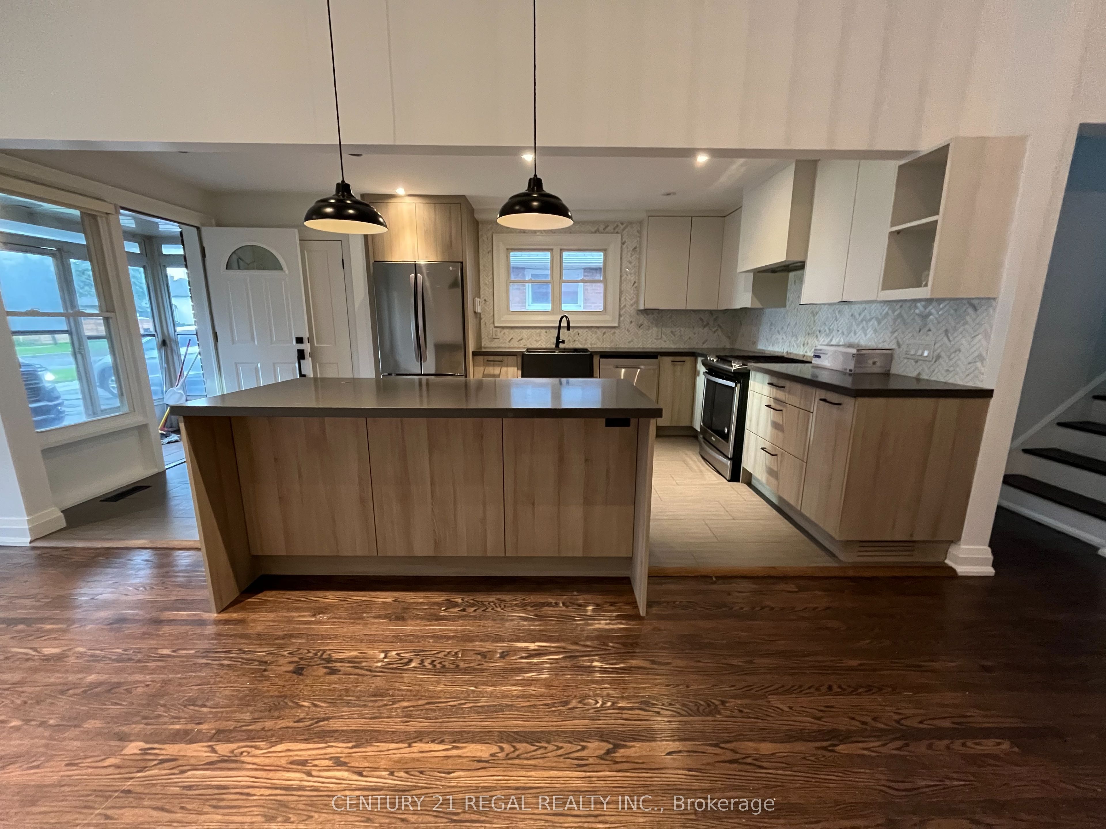 127 Bellman Avenue, Toronto, ON M8W 4A6 photo 3