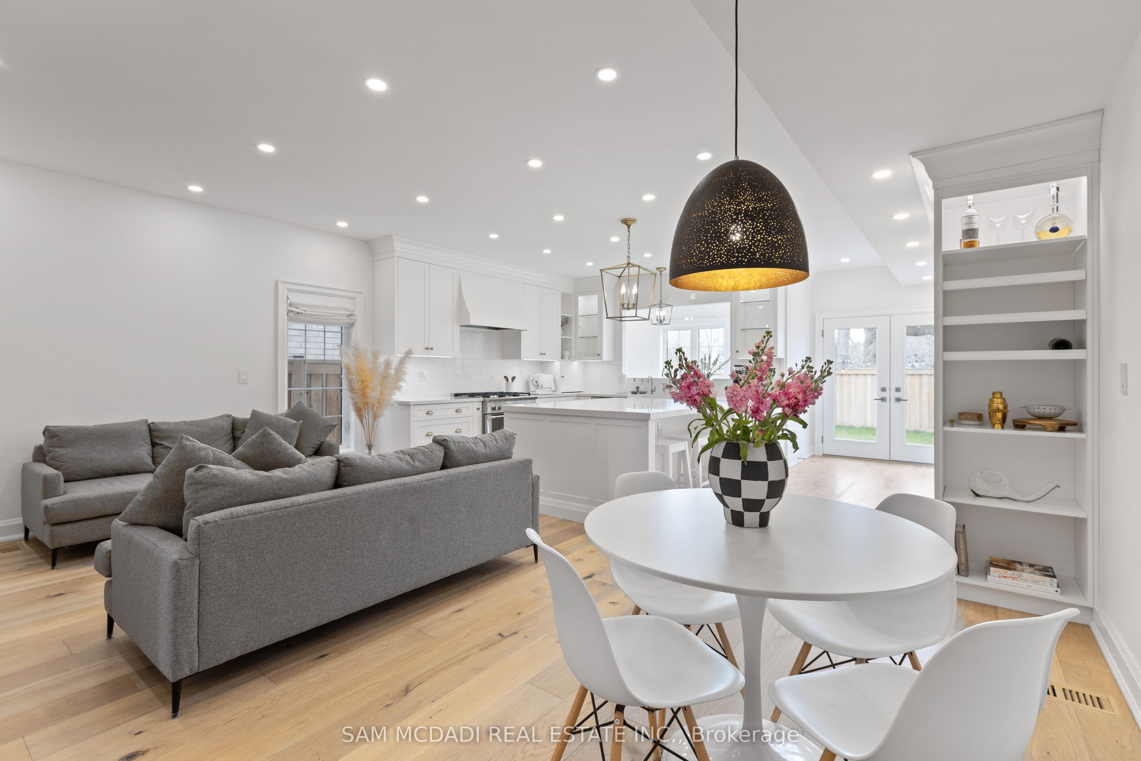 4 Iroquois Avenue, Mississauga, ON L5G 1M6 photo 4