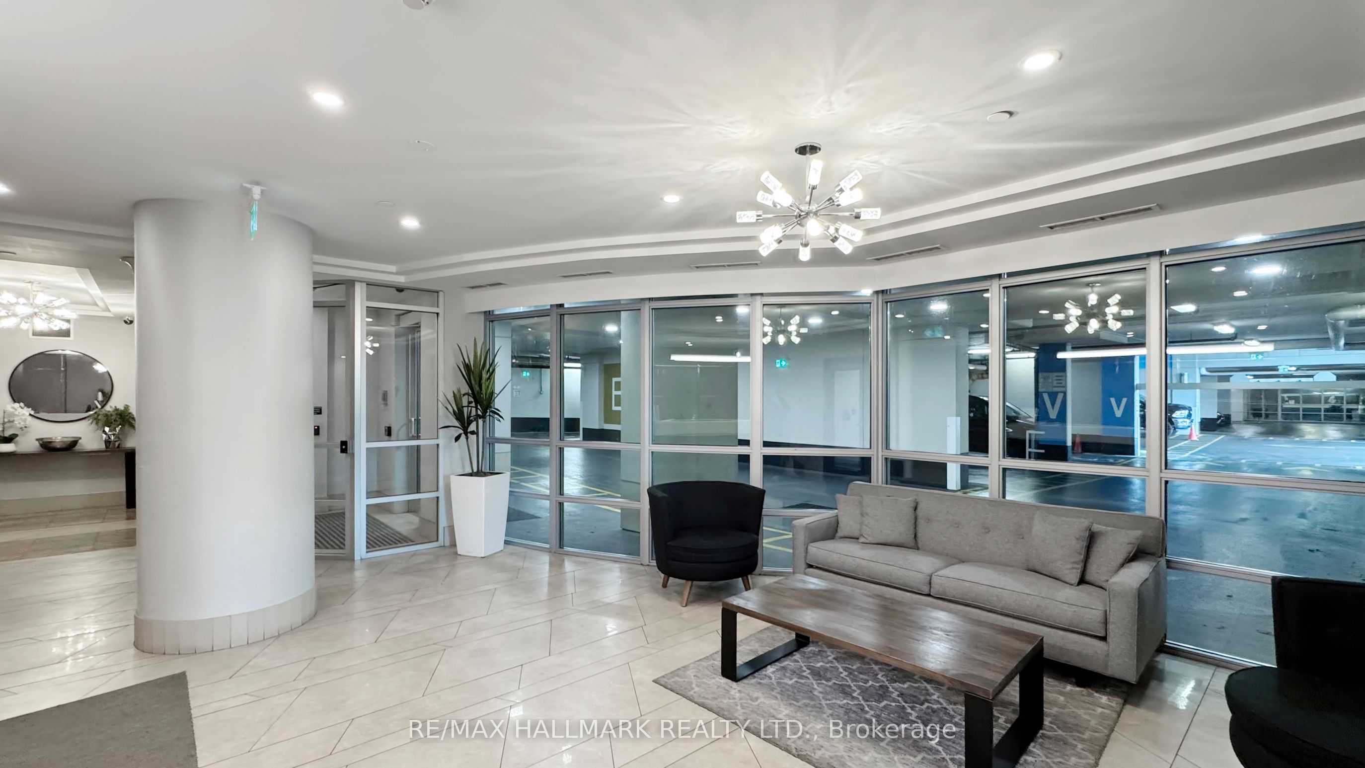 1910 Lake Shore Boulevard W 1607, Toronto, ON M6S 1A2 photo 3