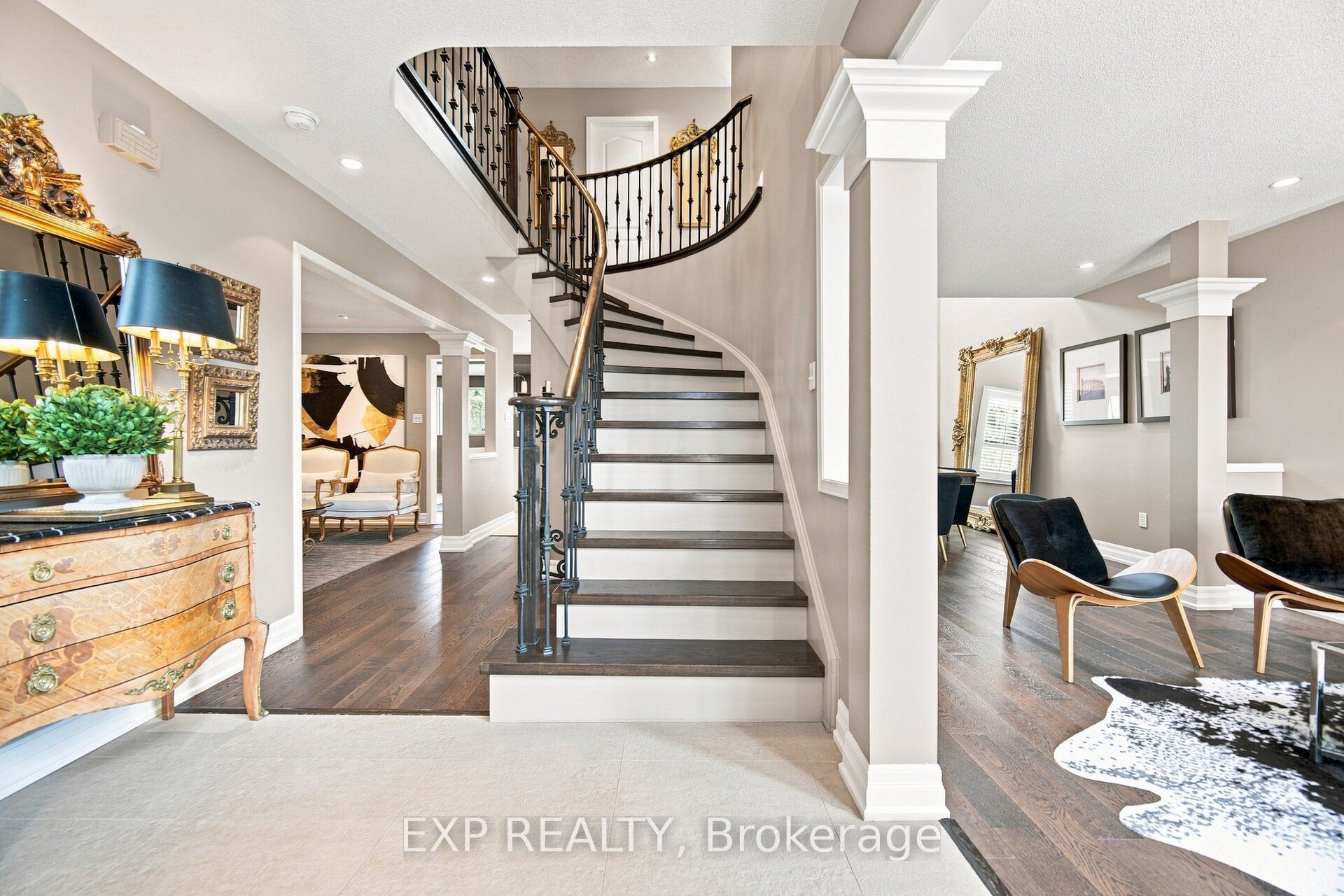 5911 Greensboro Drive, Mississauga, ON L5M 5S4 photo 4