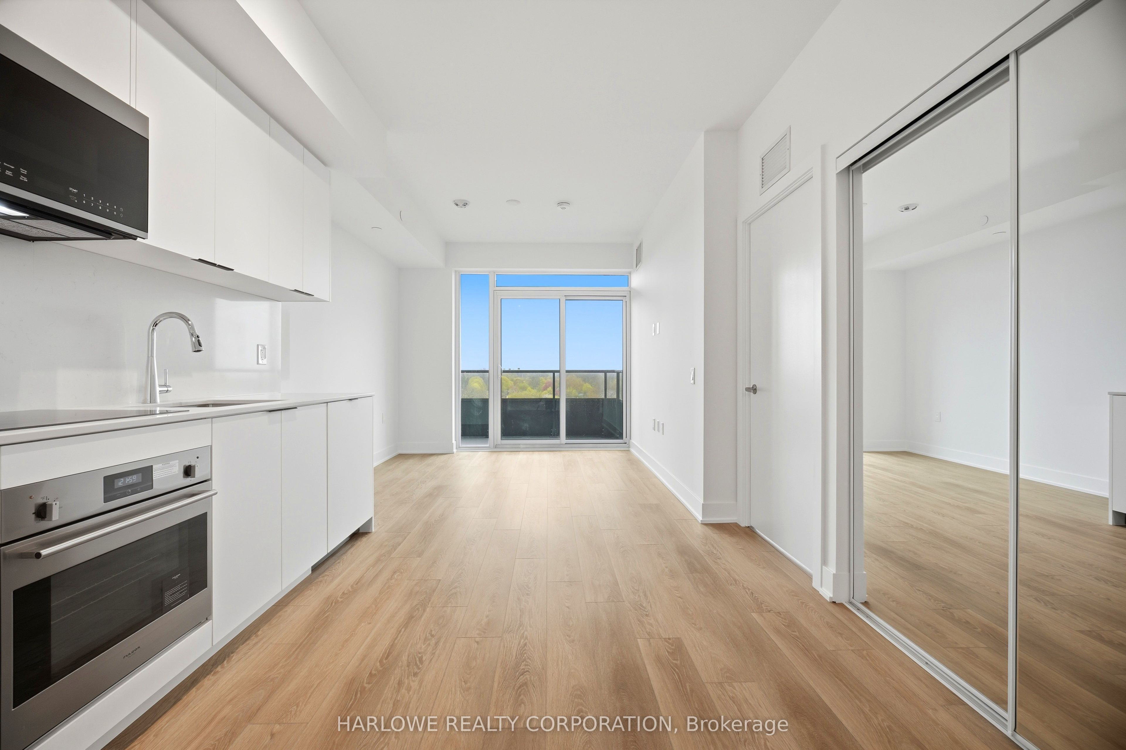 2088 James Street 904, Burlington, ON L7R 0H2 photo 3