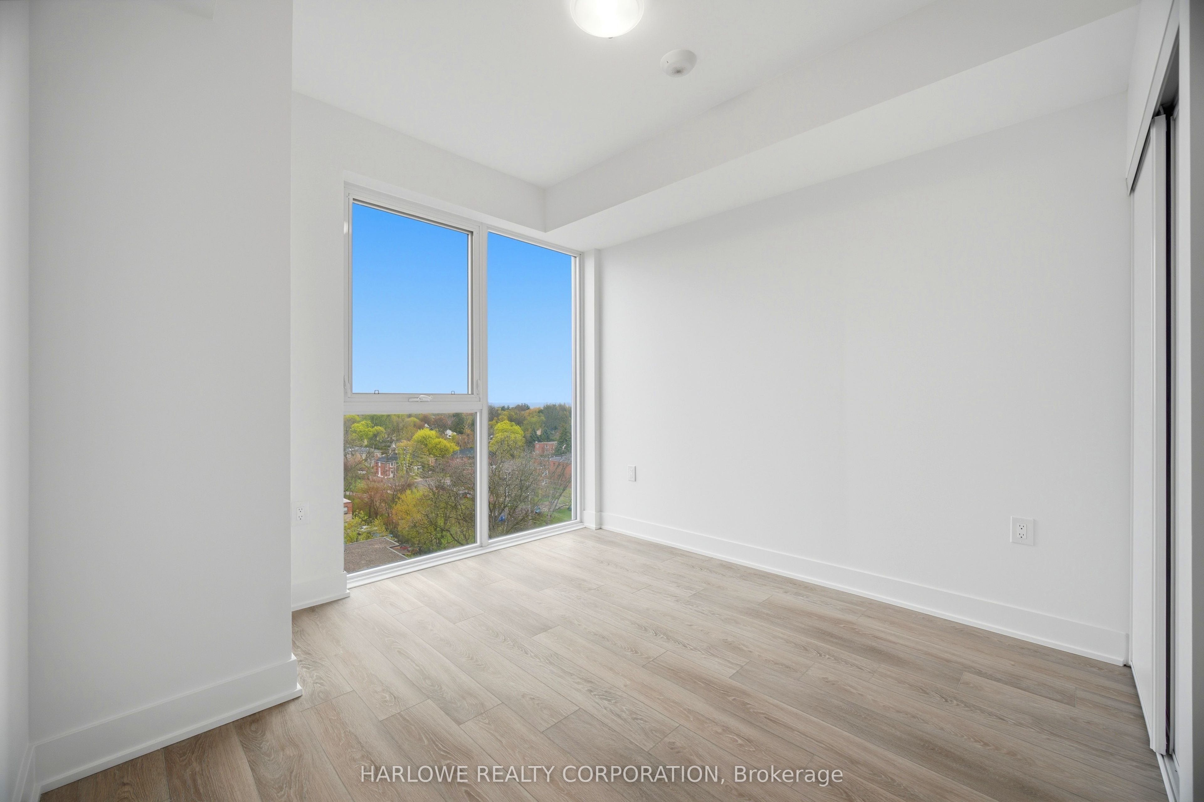 2088 James Street 904, Burlington, ON L7R 0H2 photo 4