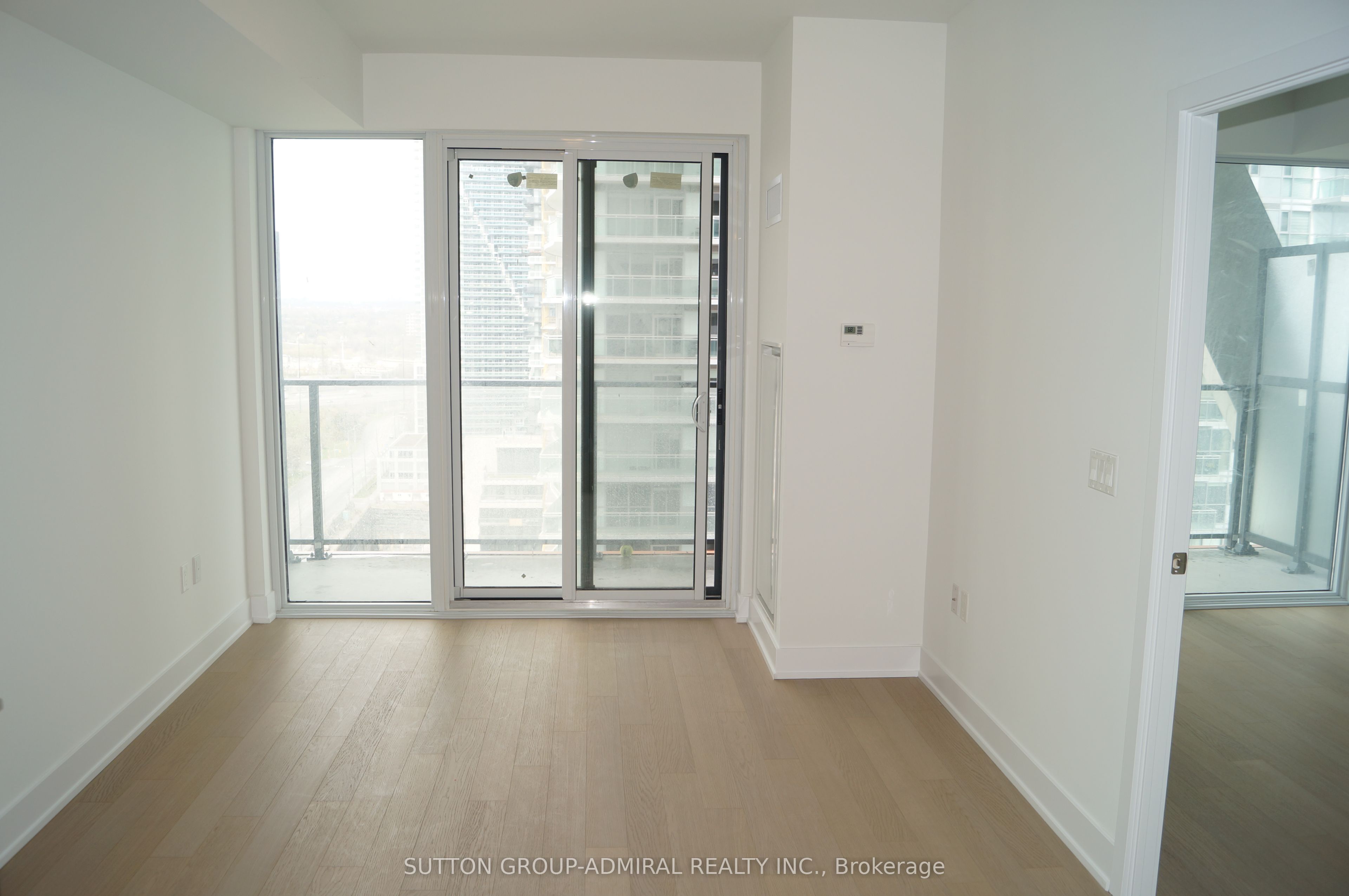 30 Shore Breeze Drive 1914, Toronto, ON M8V 1A1 photo 5
