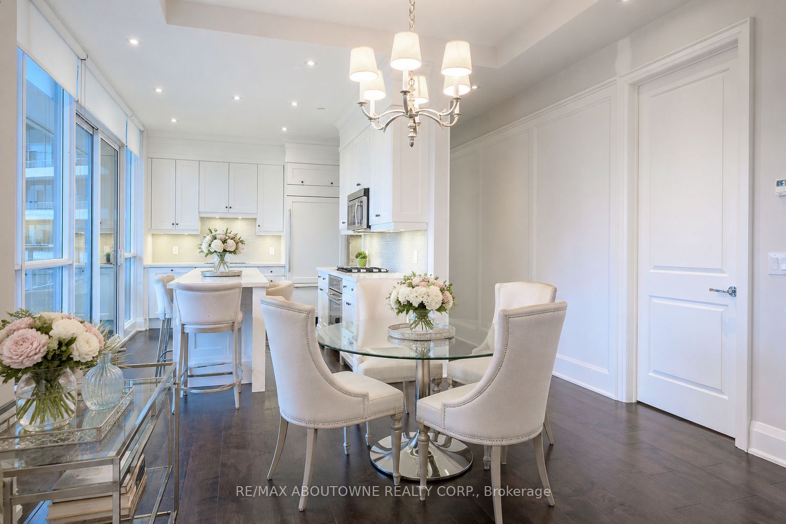 11 Bronte Road 815, Oakville, ON L6L 0E1 photo 3