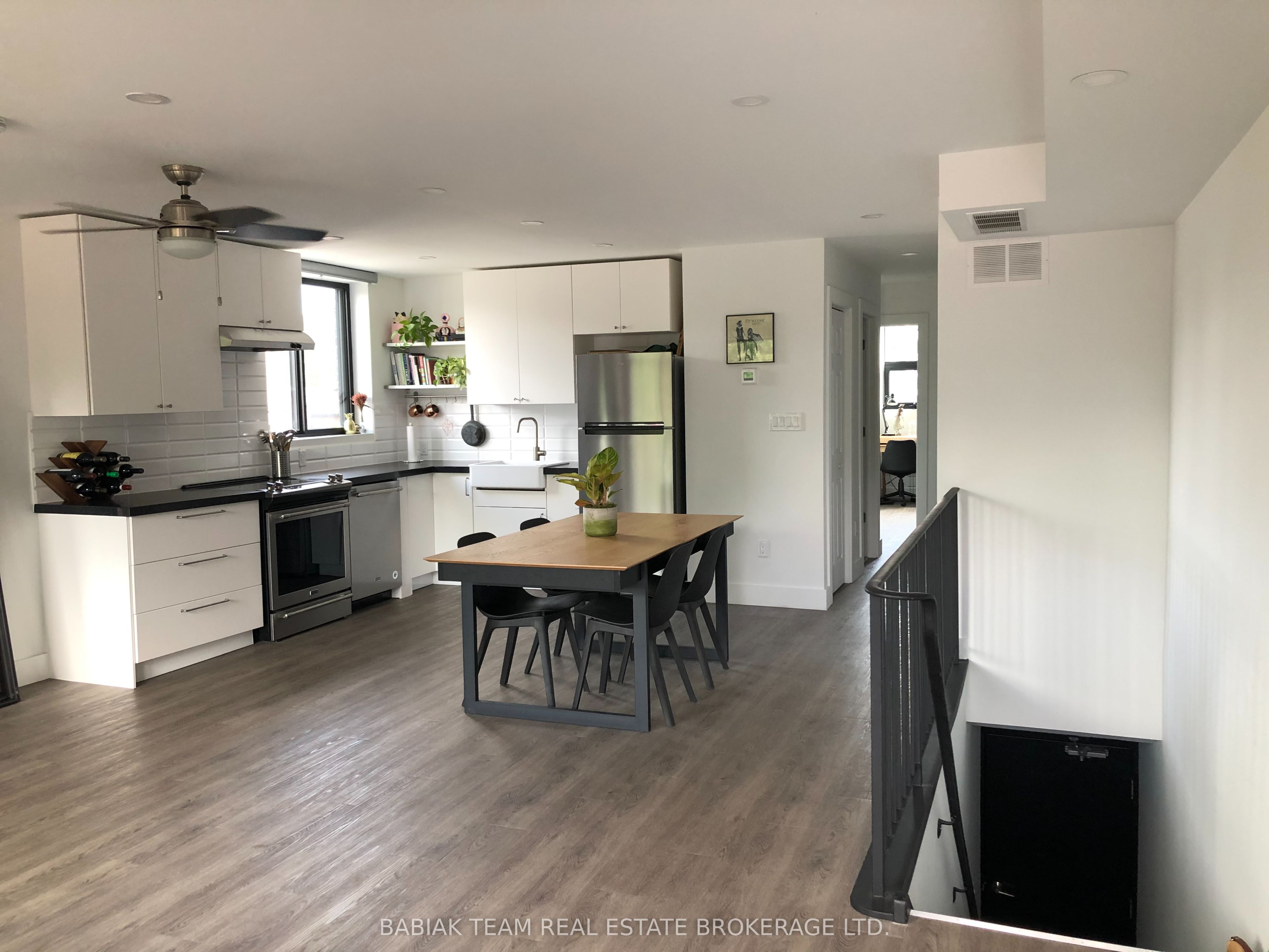 542A Annette Street 3, Toronto, ON M6S 2C2 photo 5