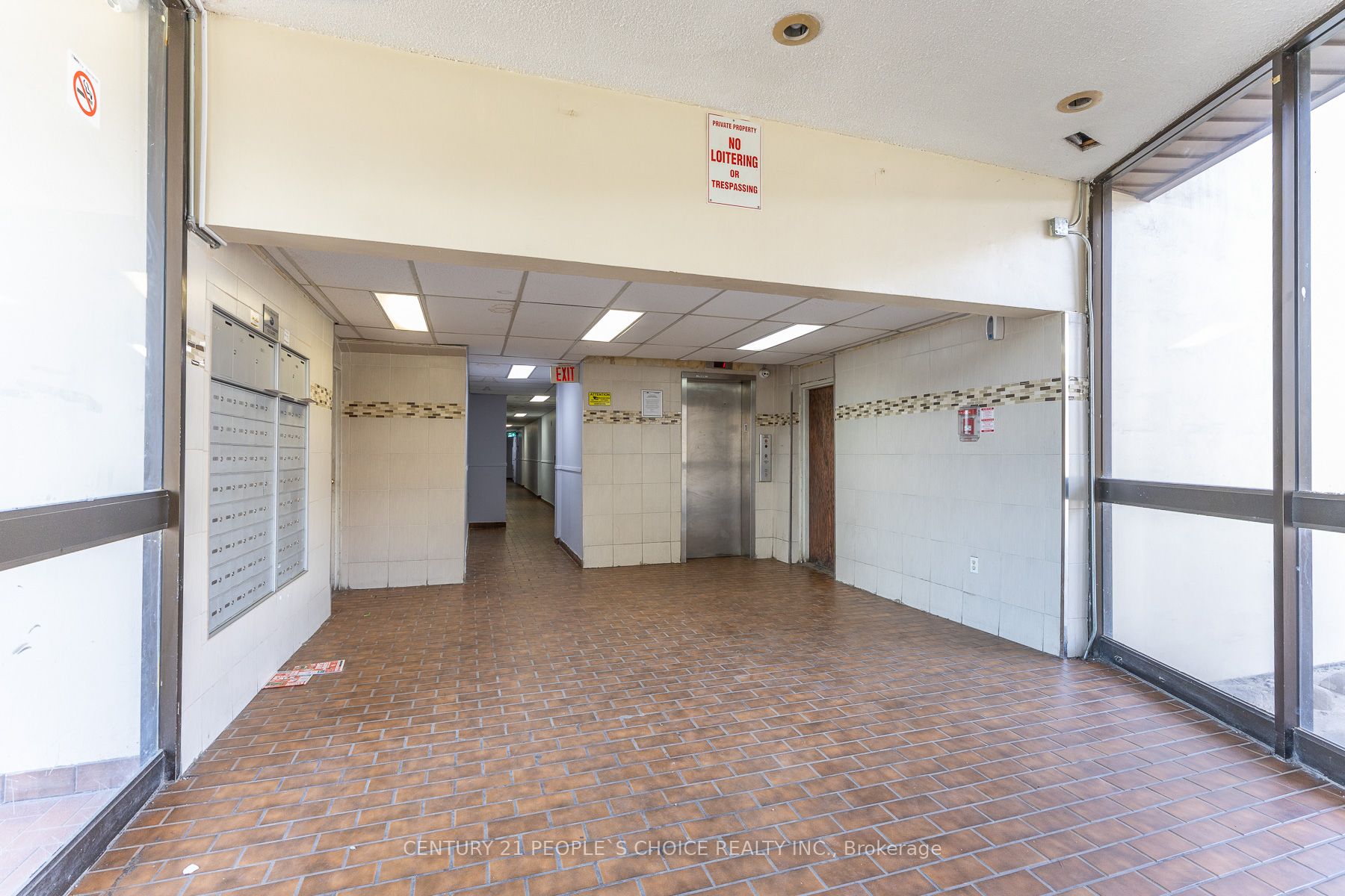 10 Eddystone Avenue N 106, Toronto, ON M3N 2T2 photo 3