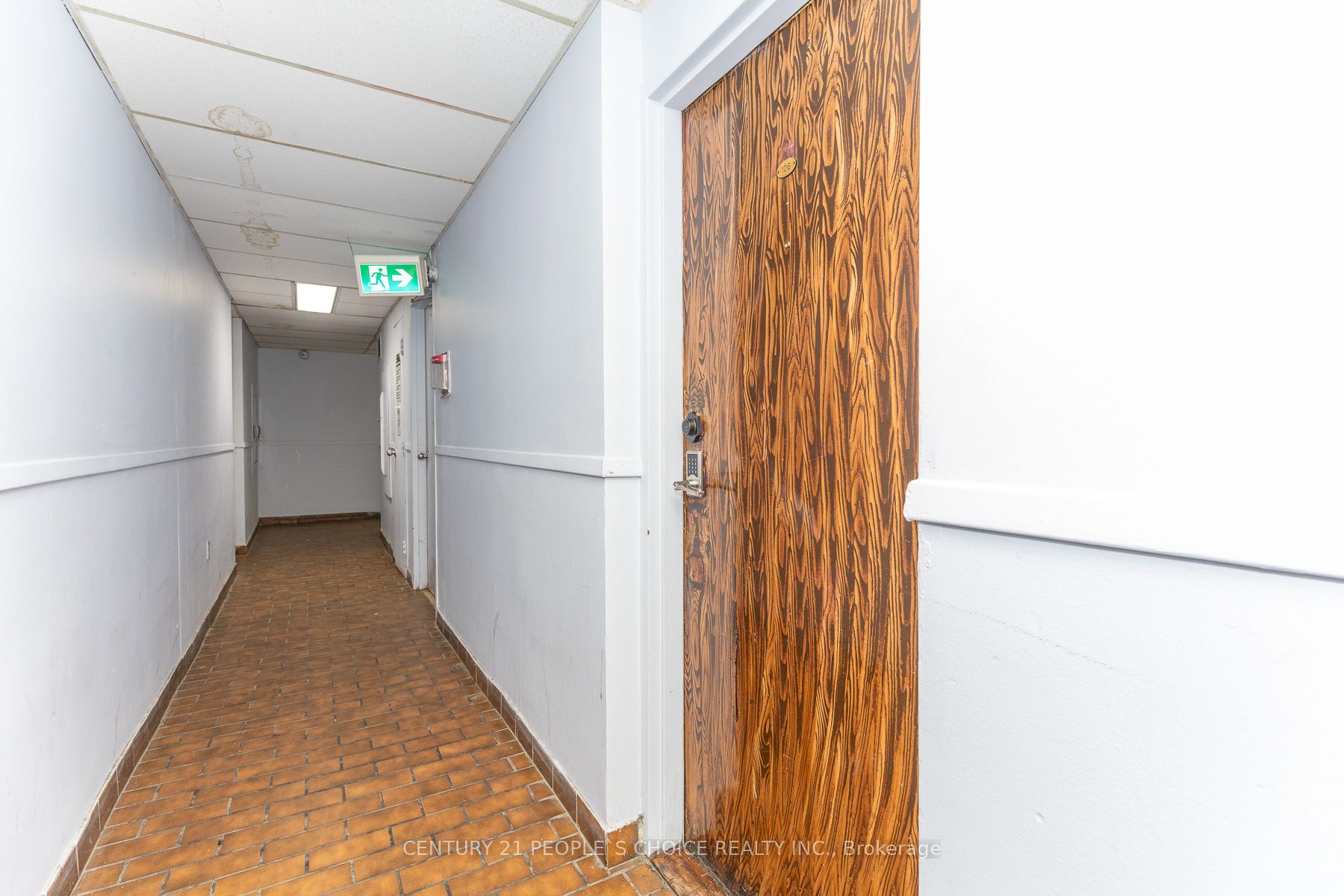 10 Eddystone Avenue N 106, Toronto, ON M3N 2T2 photo 4
