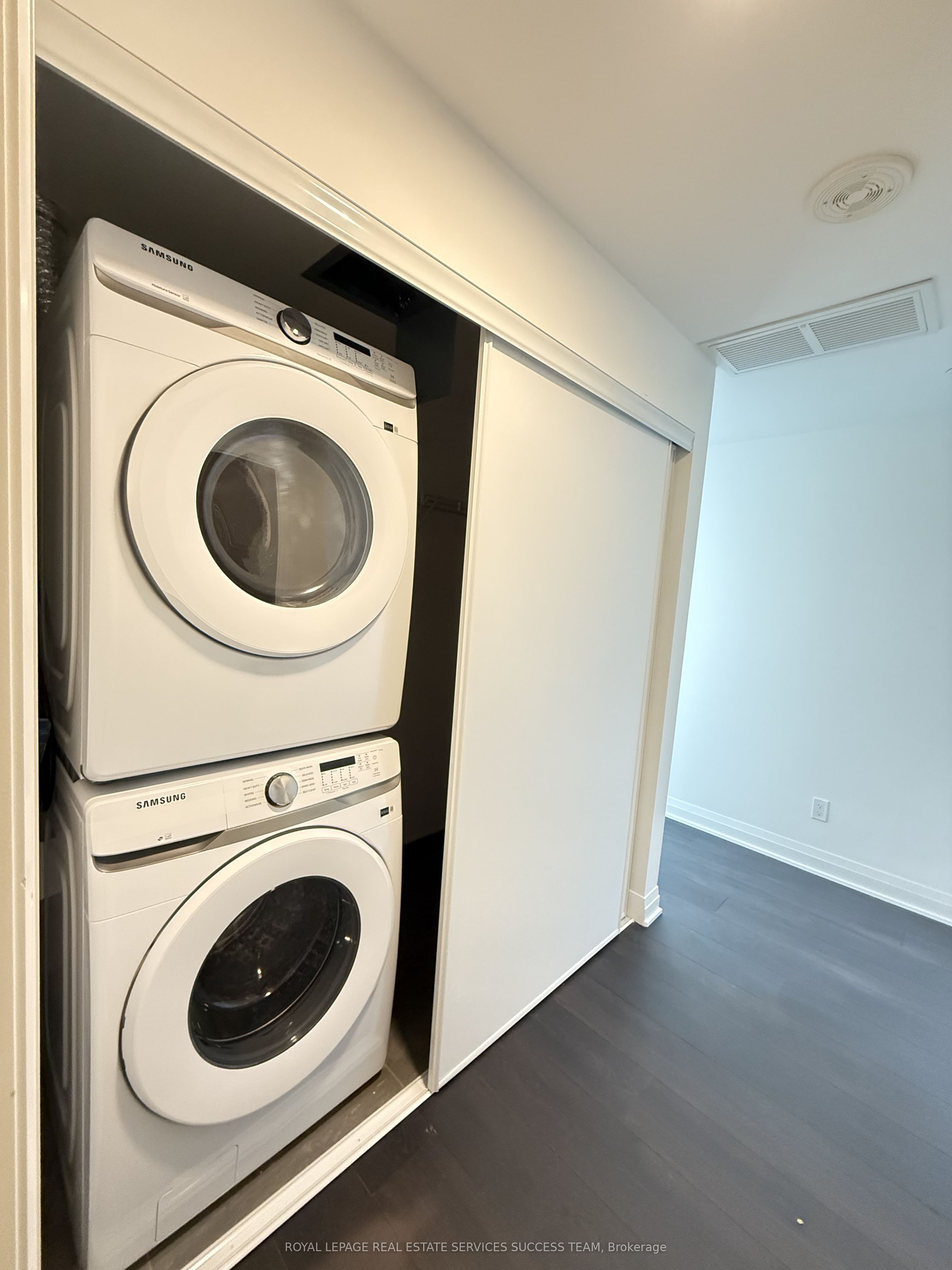 4015 The Exchange Road 4004, Mississauga, ON L5B 0N9 photo 5
