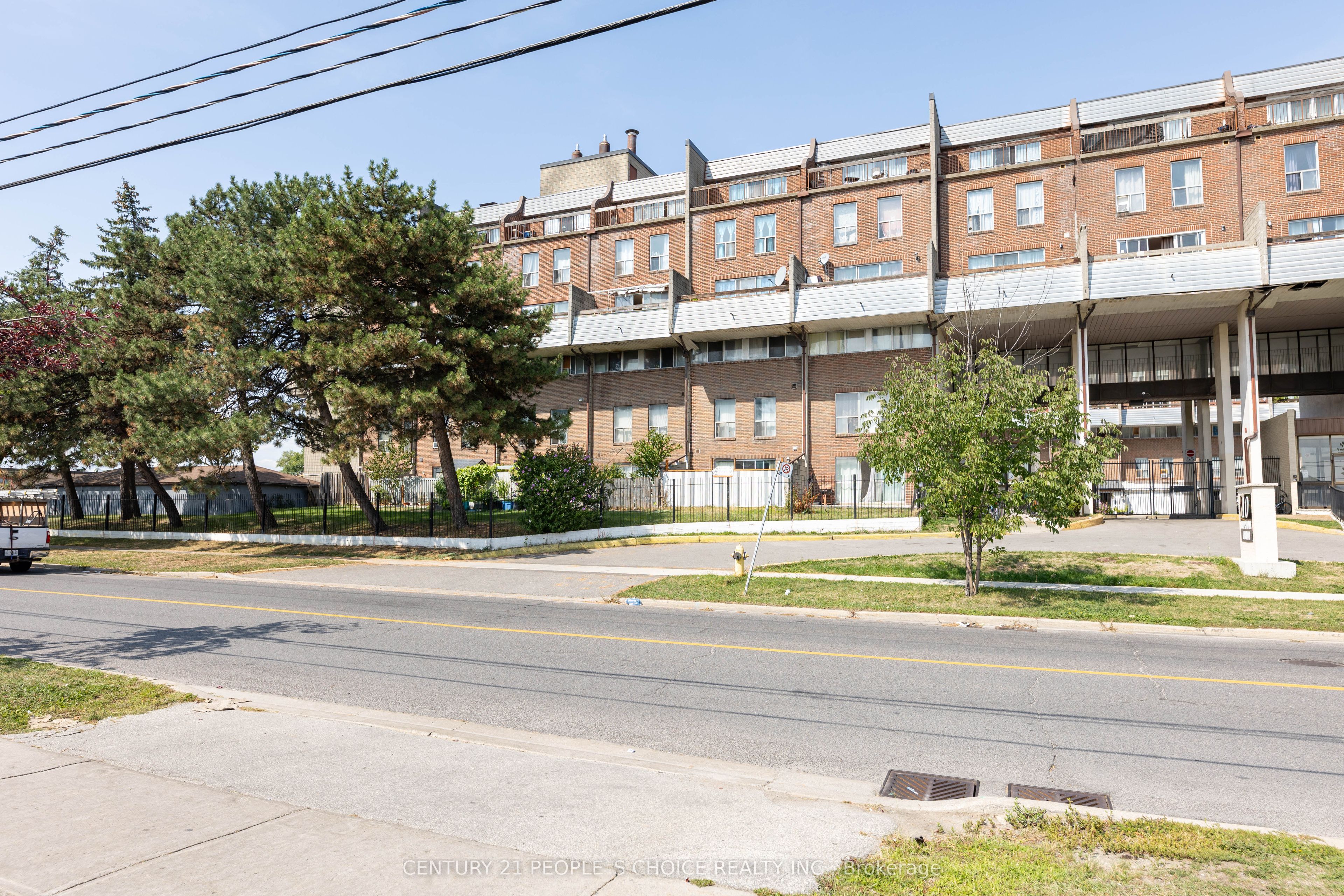 10 Eddystone Avenue 108, Toronto, ON M3N 2T2 photo 2
