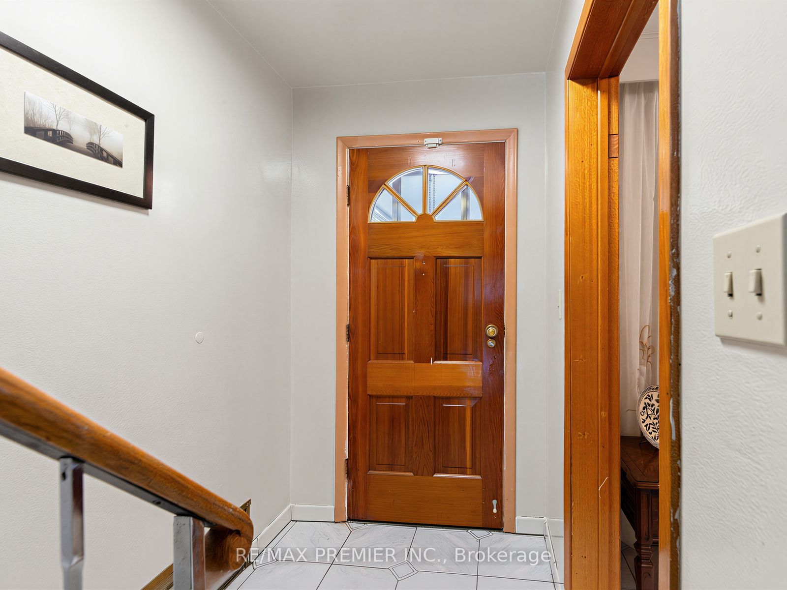 155 Ascot Avenue, Toronto, ON M6E 1G5 photo 4