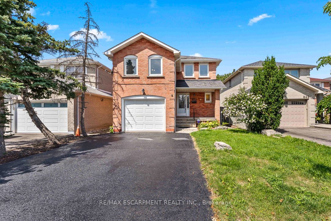853 Apple Gate Court, Mississauga, ON L5C 4L8 photo 4