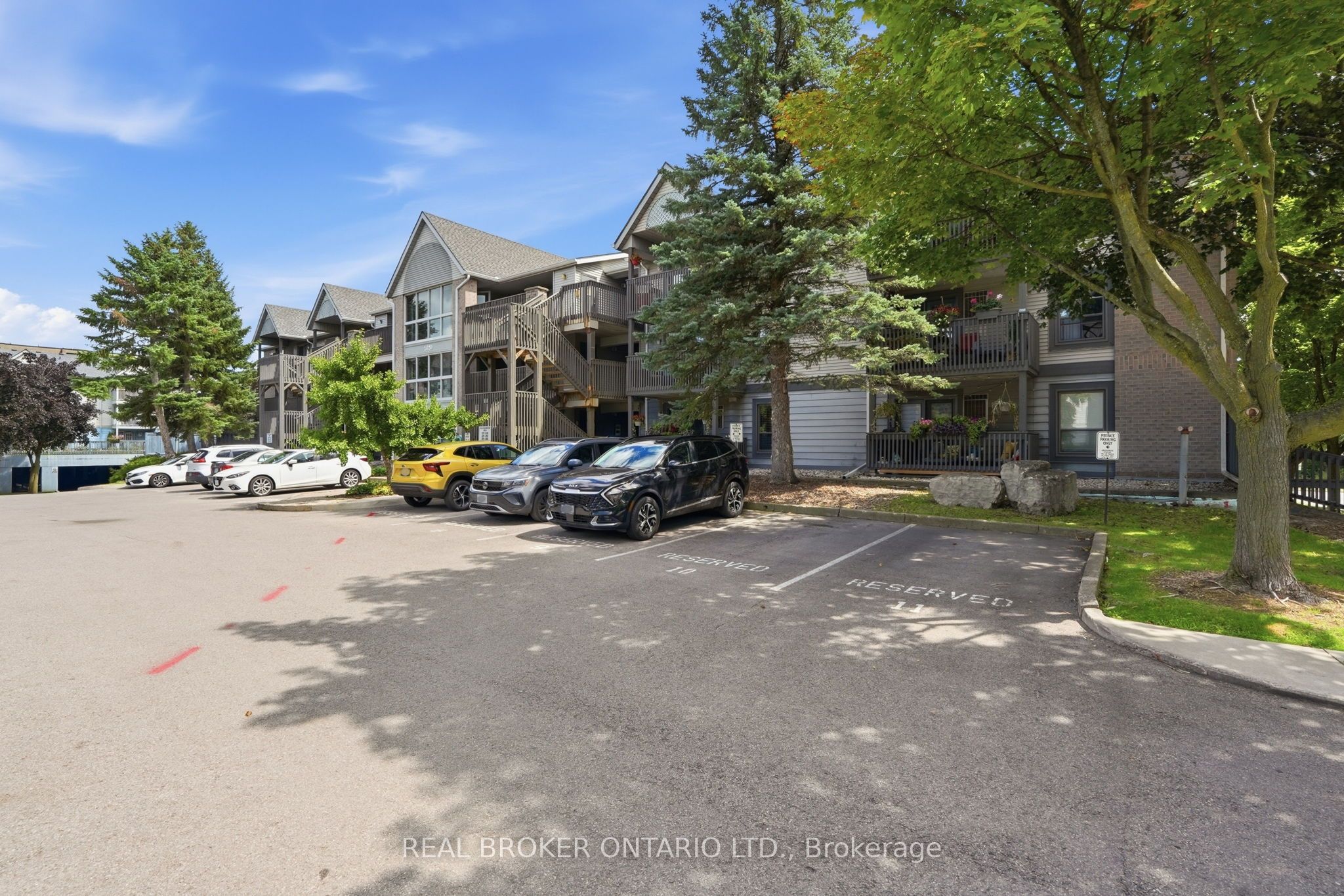 2020 Cleaver Avenue 103, Burlington, ON L7M 4C2 photo 4
