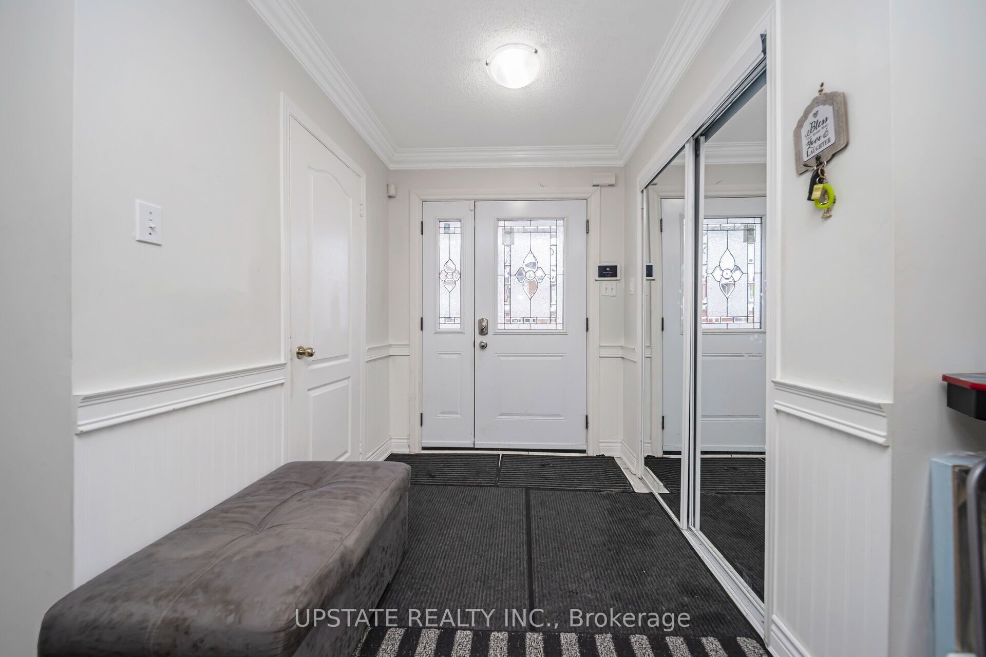 12 Bramfield Street, Brampton, ON L7A 2W3 photo 2