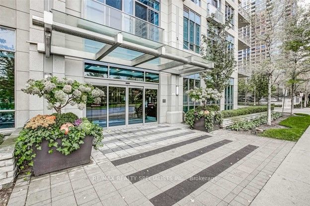 15 Viking Lane 3310, Toronto, ON M9B 0A4 photo 2