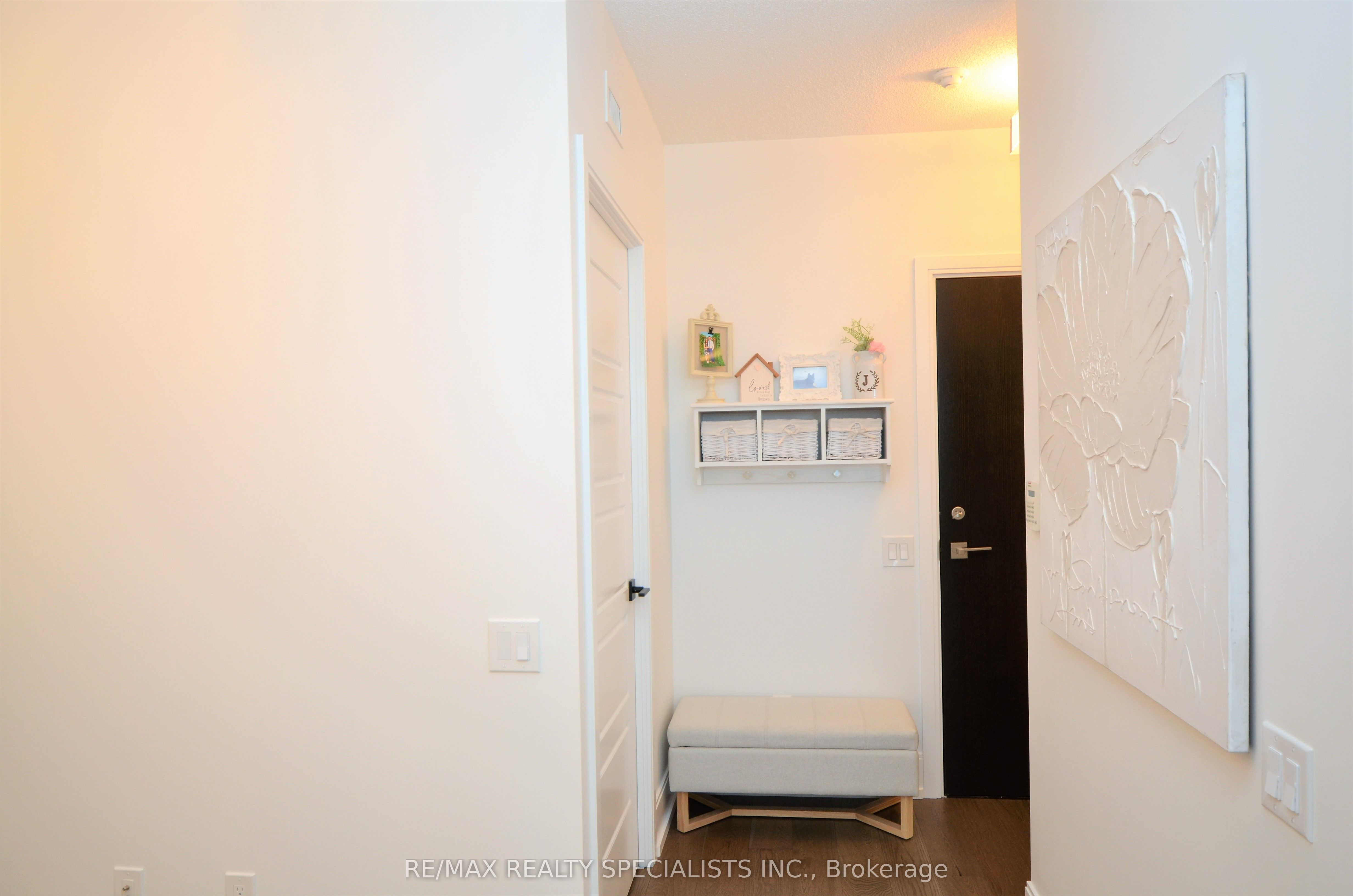 15 Viking Lane 3310, Toronto, ON M9B 0A4 photo 4