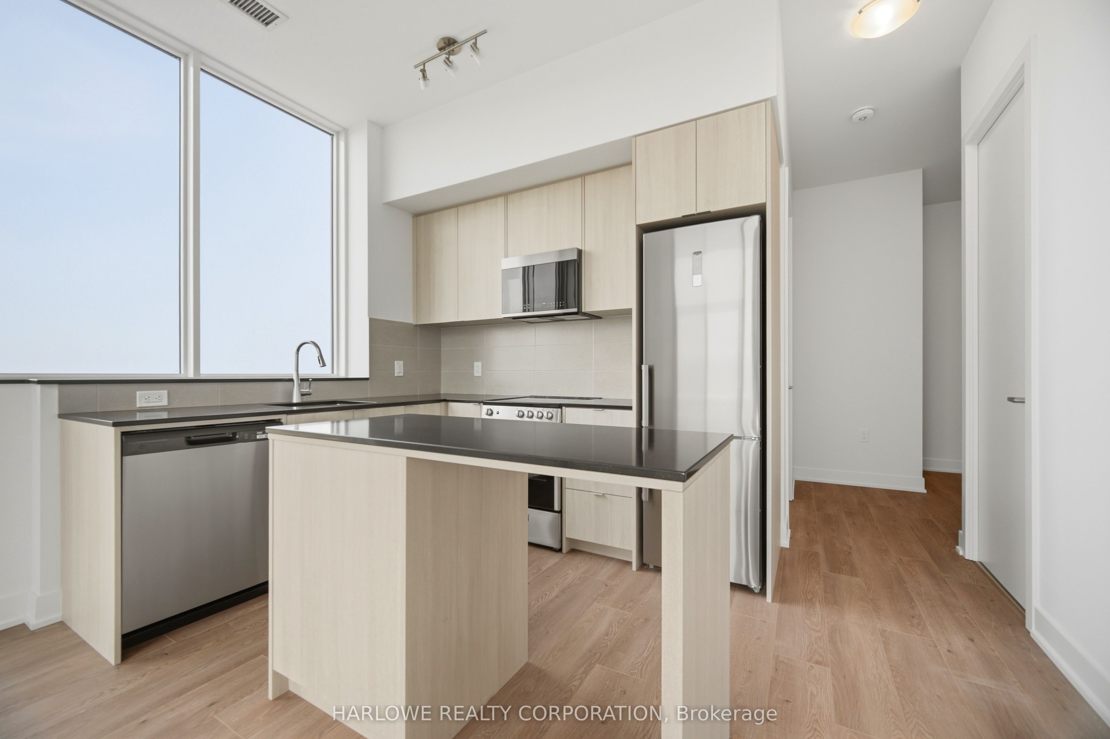 2088 James Street 1303, Burlington, ON L7R 0H2 photo 3