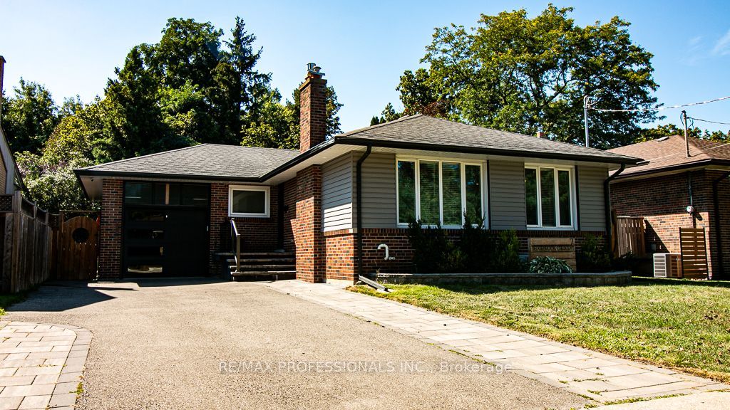 7 Sedgebrook Crescent MAIN, Toronto, ON M9B 2X2 photo 4