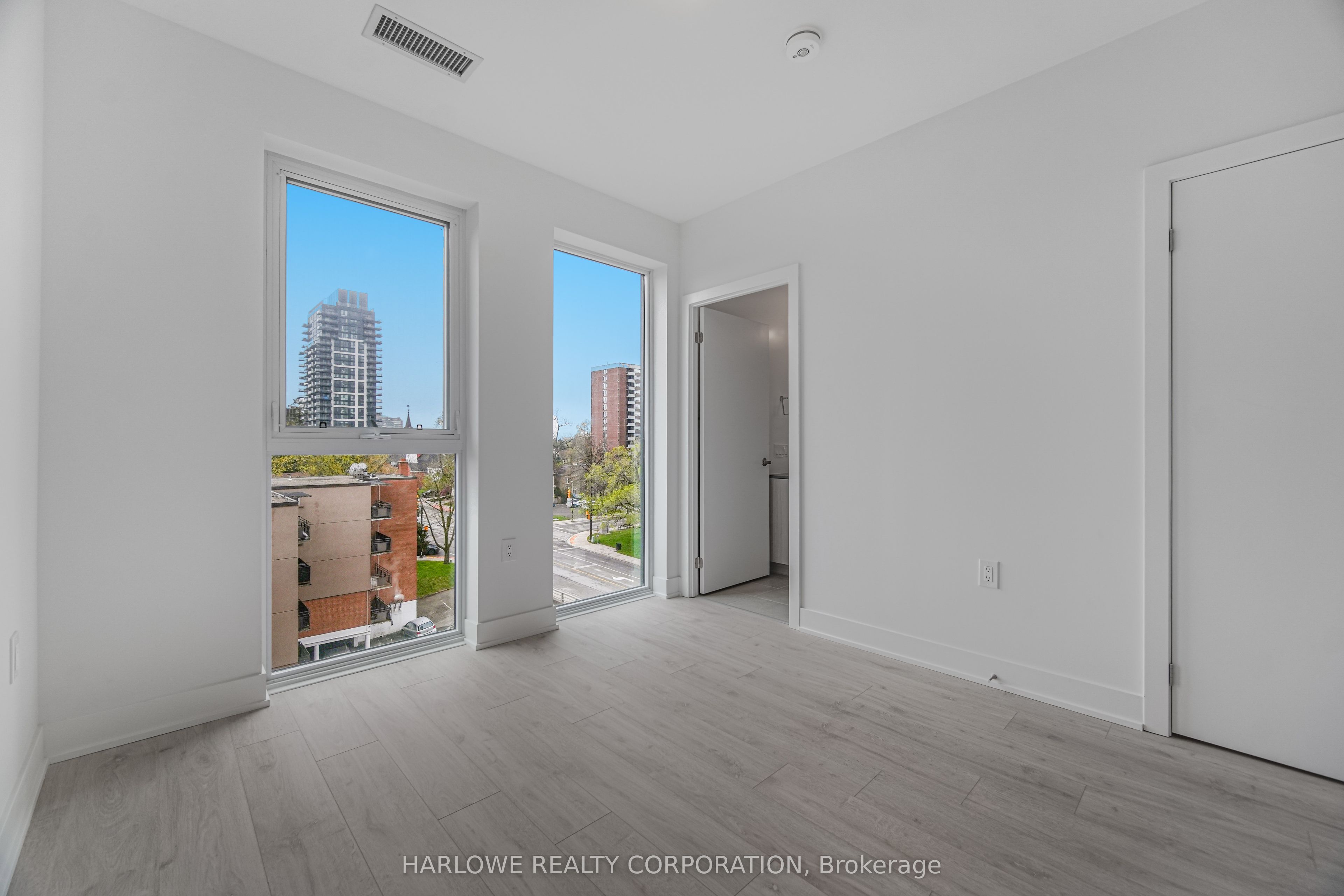 2088 James Street 410, Burlington, ON L7R 0H2 photo 3