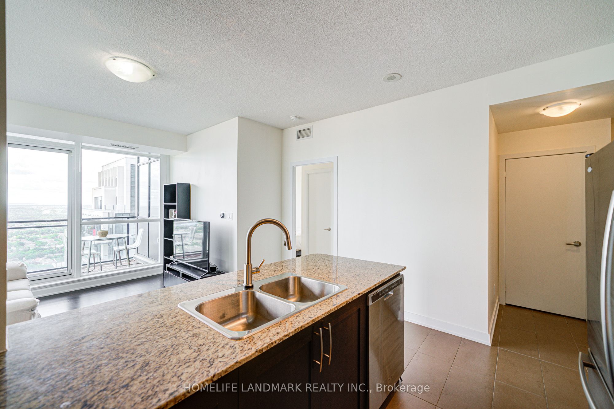4065 Brickstone Mews 3504, Mississauga, ON L5B 0G3 photo 5