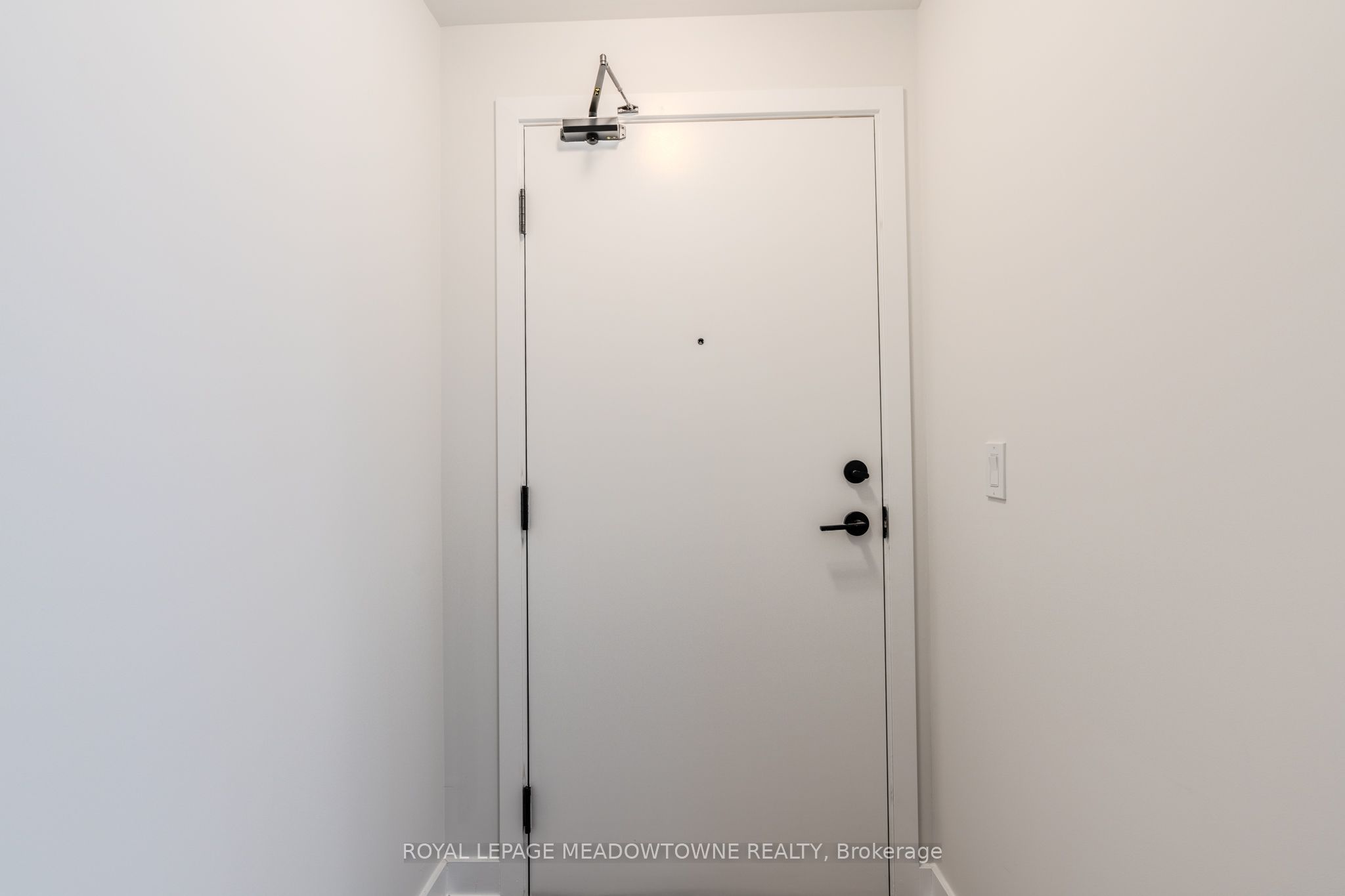 4130 Parkside Village 3610, Mississauga, ON L5B 0L7 photo 2