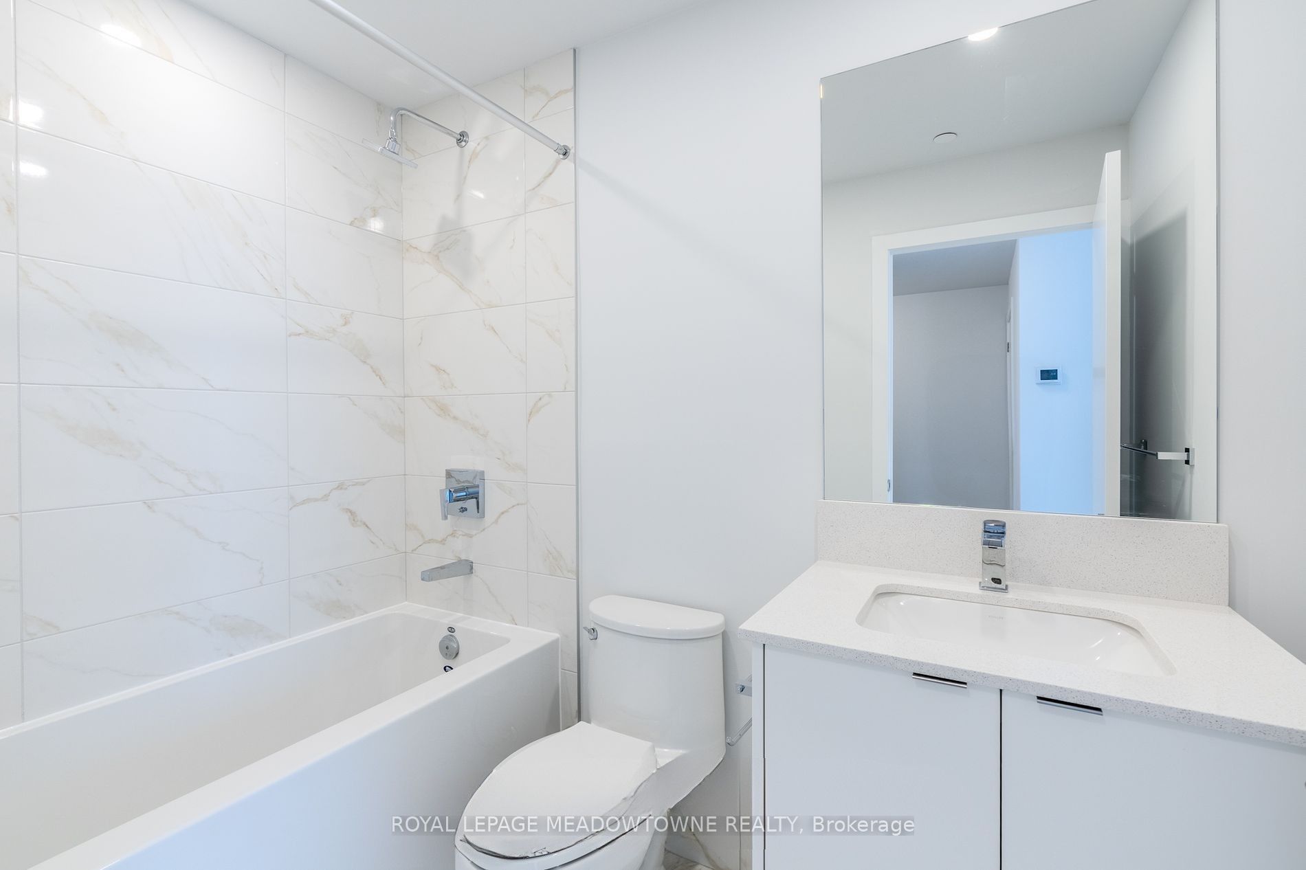 4130 Parkside Village 3610, Mississauga, ON L5B 0L7 photo 5