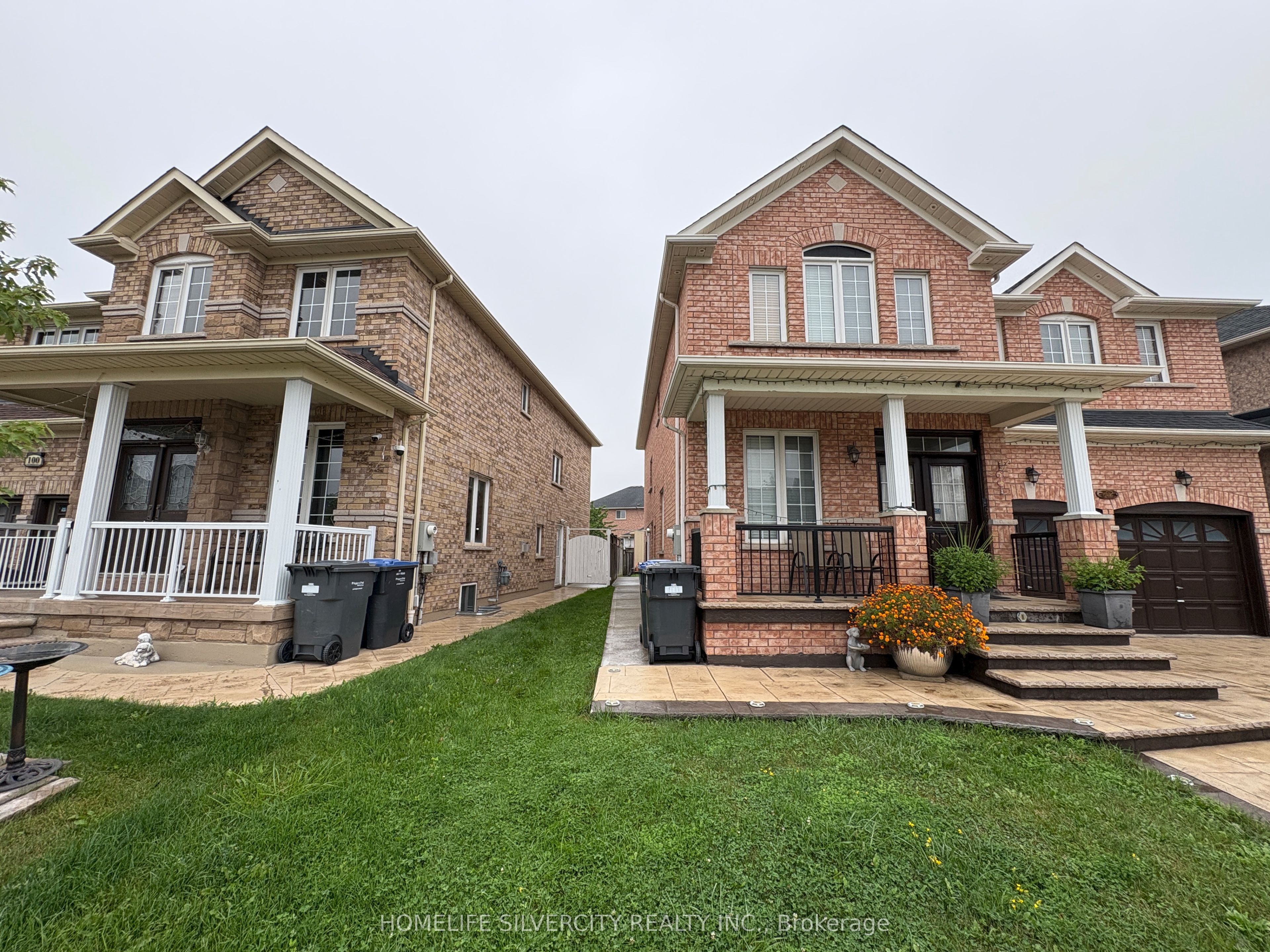 102 Earlsbridge Boulevard, Brampton, ON L7A 3W7 photo 2
