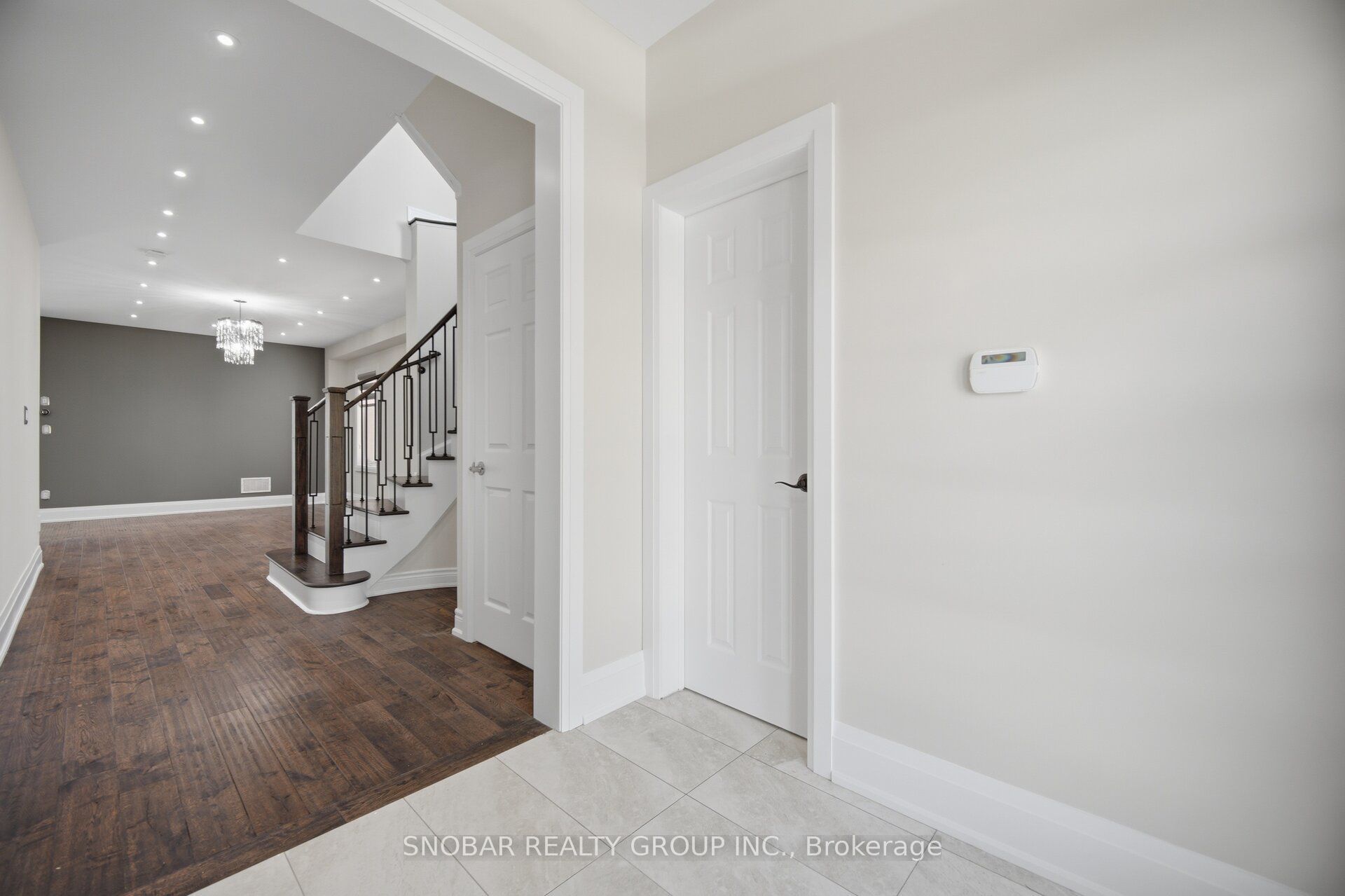 5504 Ethan Drive, Mississauga, ON L5M 0W1 photo 2